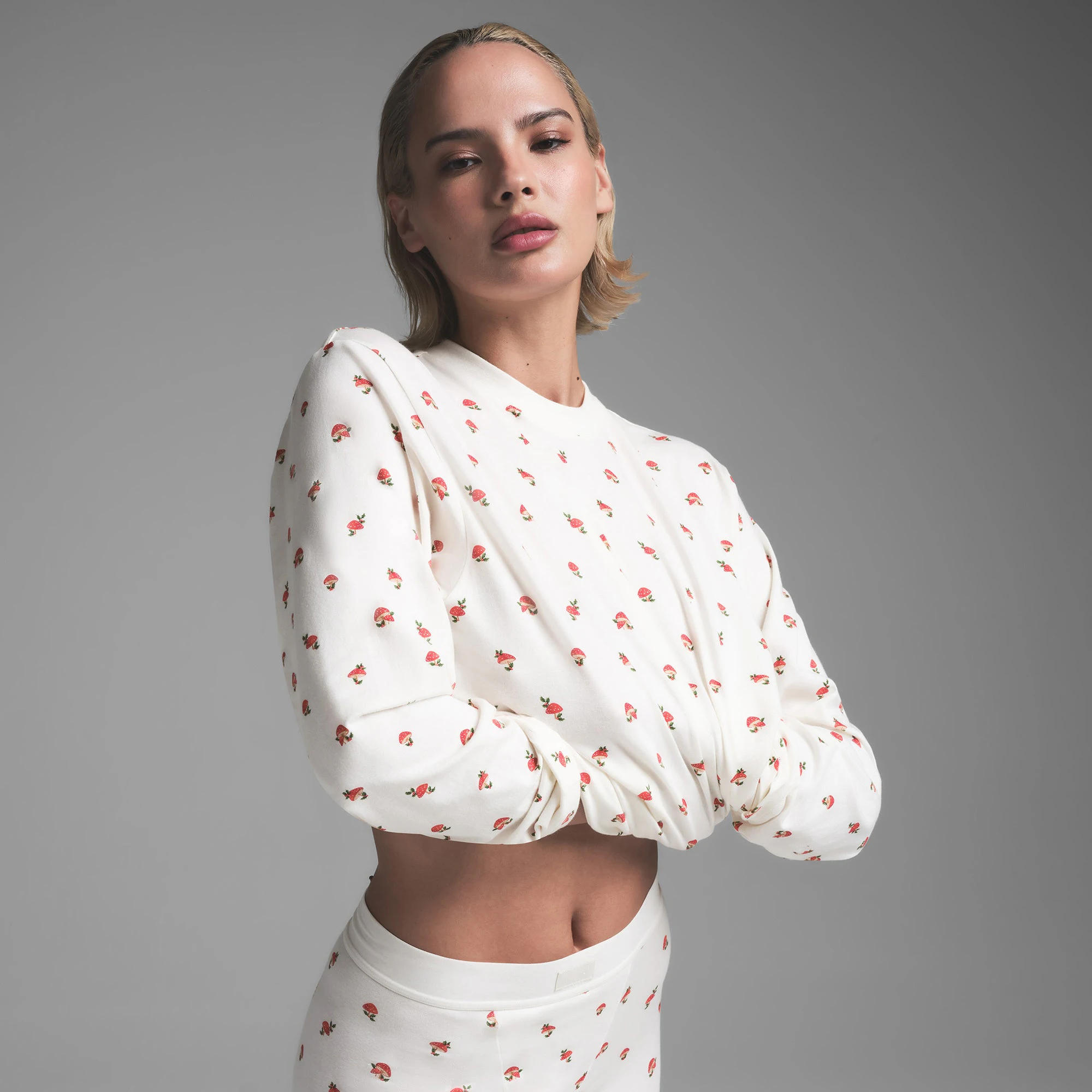 BOYFRIEND LONG SLEEVE T-SHIRT AND BOXER SET | MARBLE MUSHROOM PRINT ON A MODEL SIDE VIEW