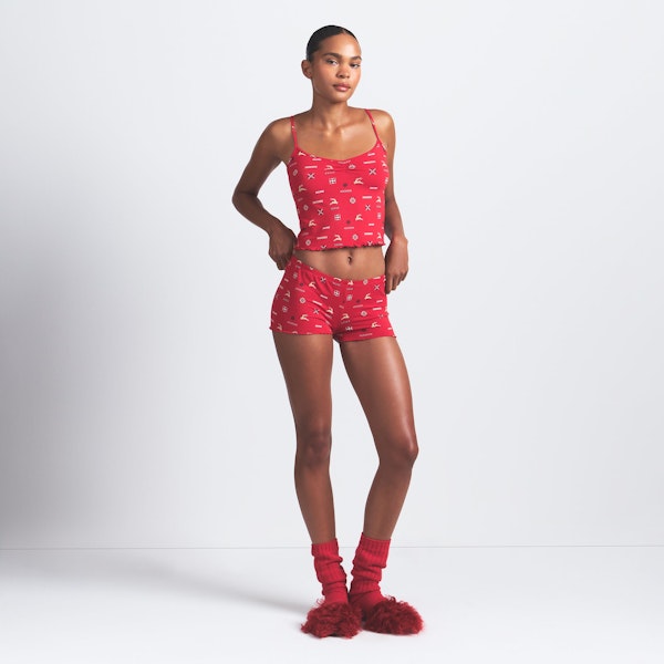 SKIMS SLEEP CAMI SET | CRANBERRY VINTAGE DEER PRINT ON A MODEL FRONT VIEW @ | FOCUS: 0.0, 1.0, 0.9