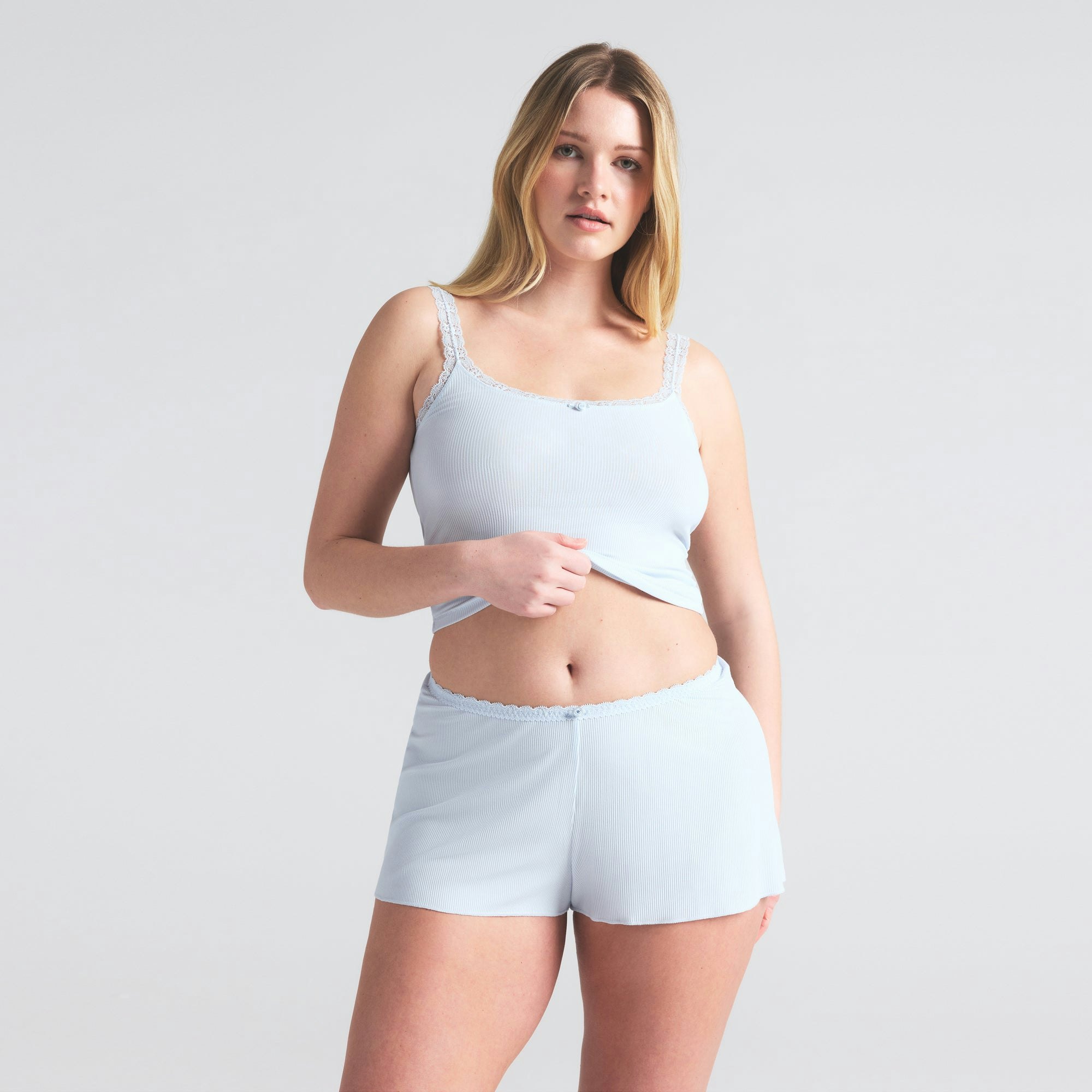 SOFT LOUNGE LACE CAMI AND SHORT SET | BLUE QUARTZ ON A MODEL SIDE VIEW