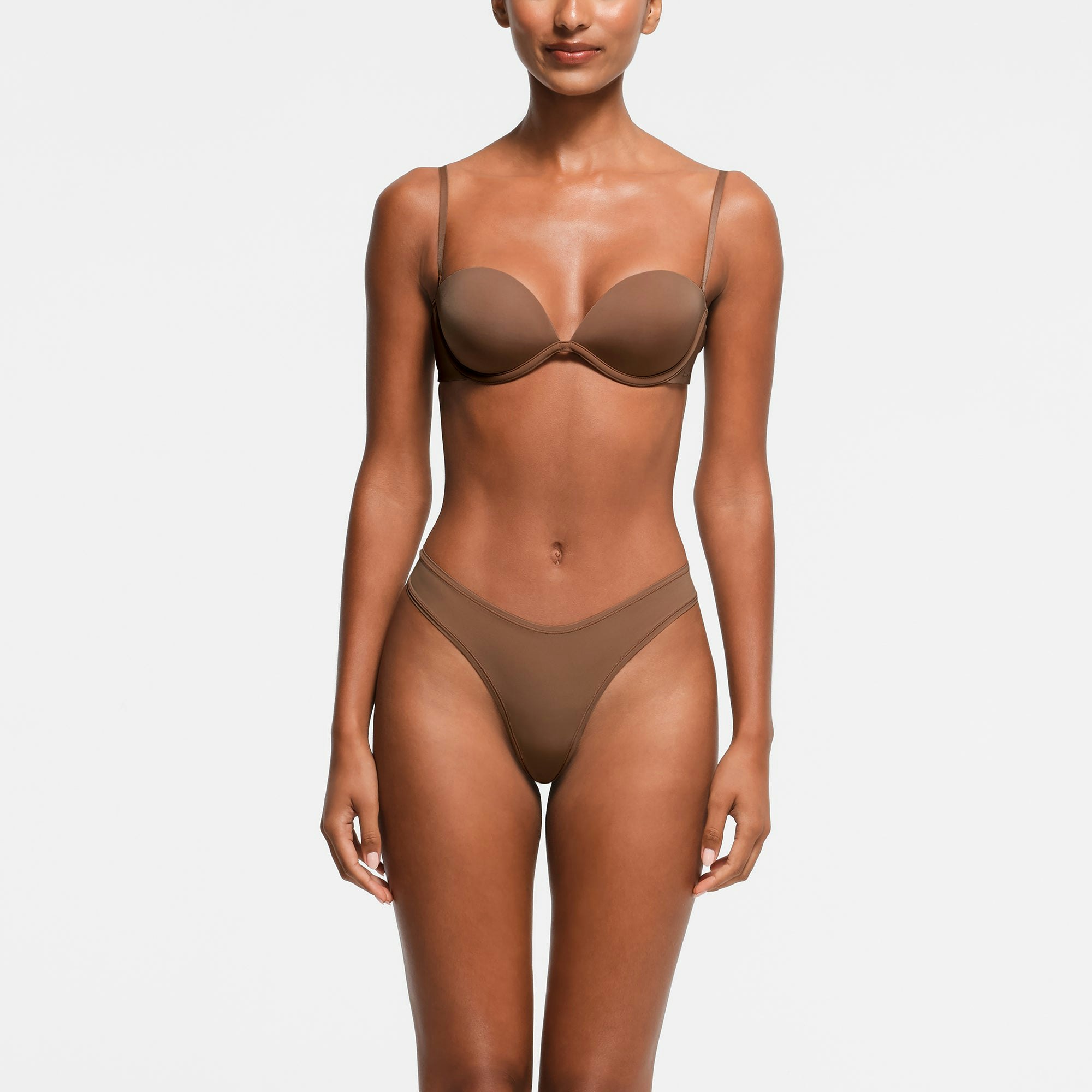 MULTI-WAY BRA | JASPER ON A MODEL FRONT VIEW