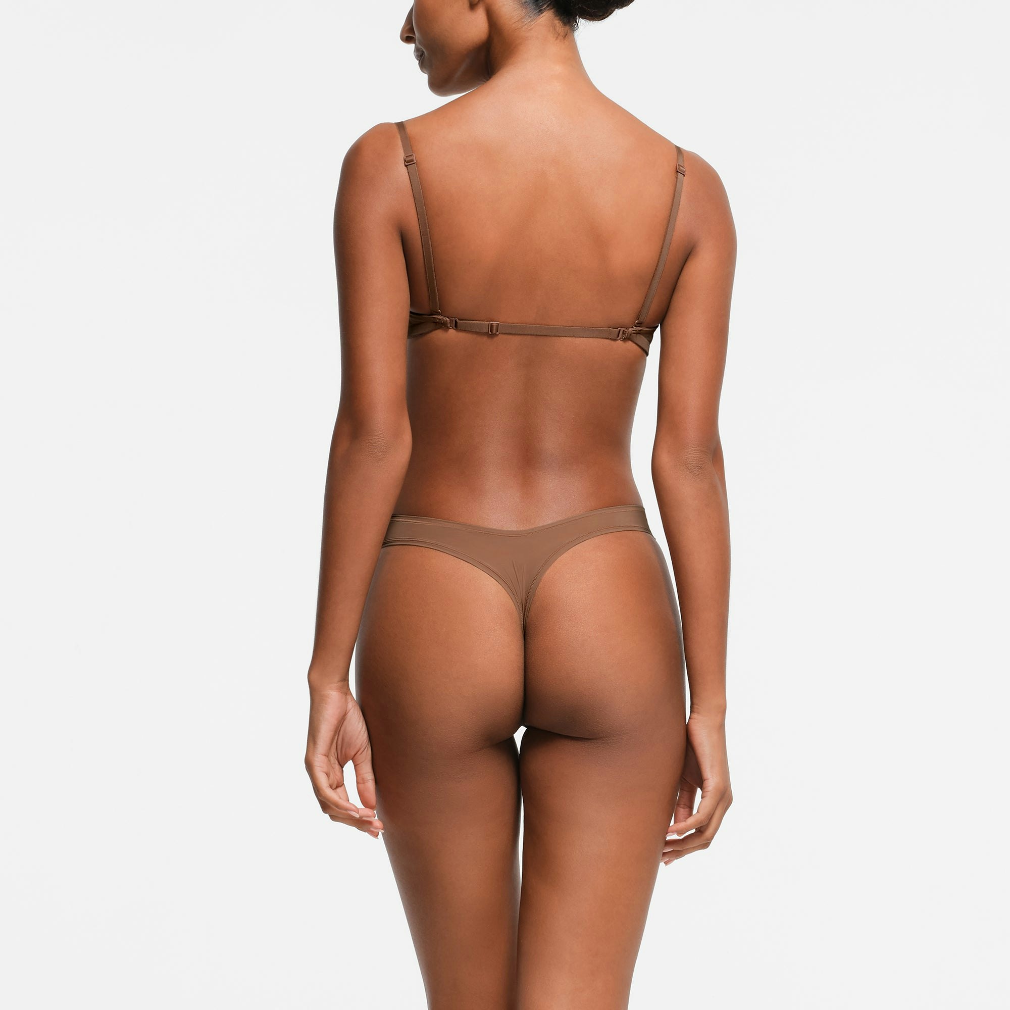 MULTI-WAY BRA  | JASPER ON A MODEL BACK VIEW