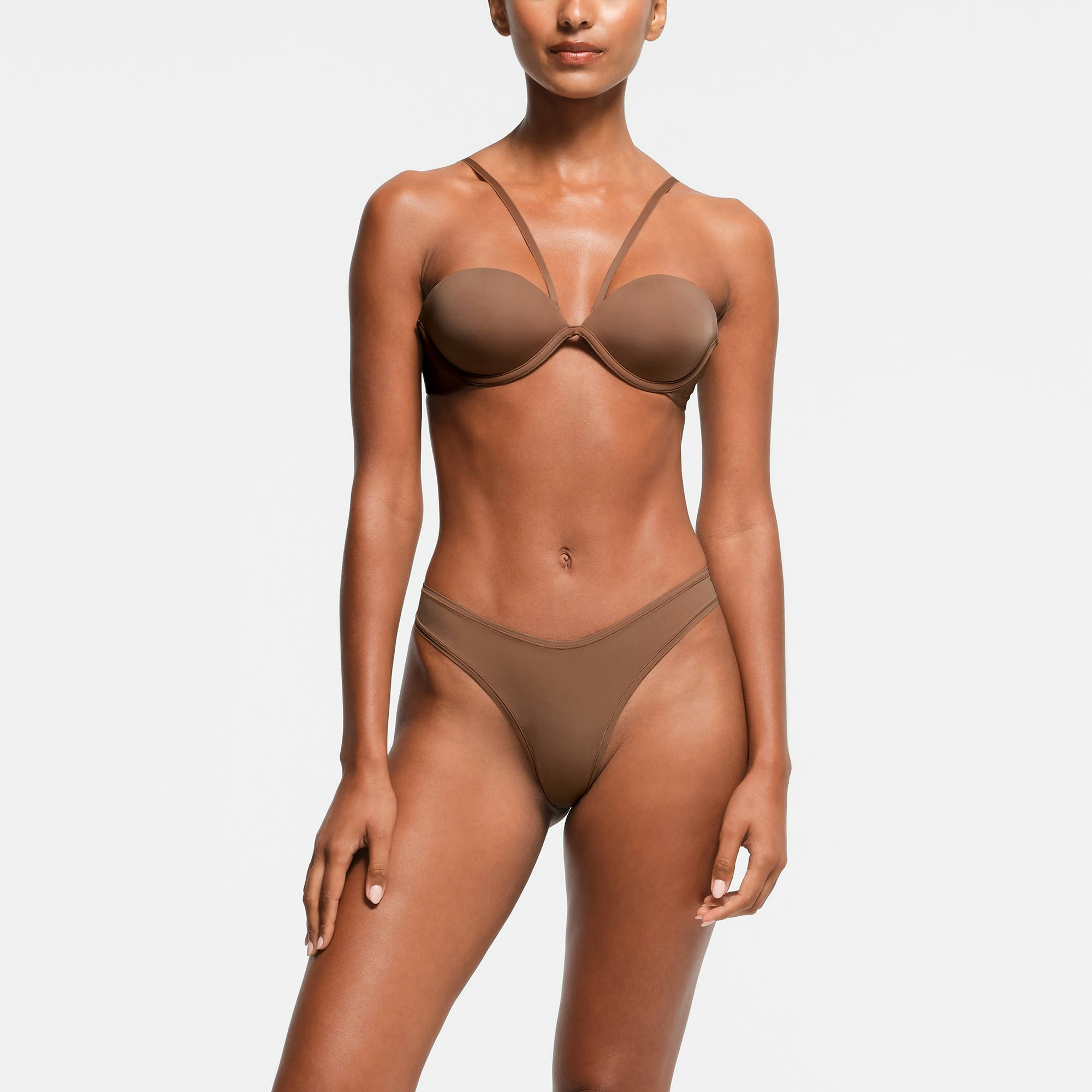 MULTI-WAY BRA | JASPER ON A MODEL FRONT VIEW
