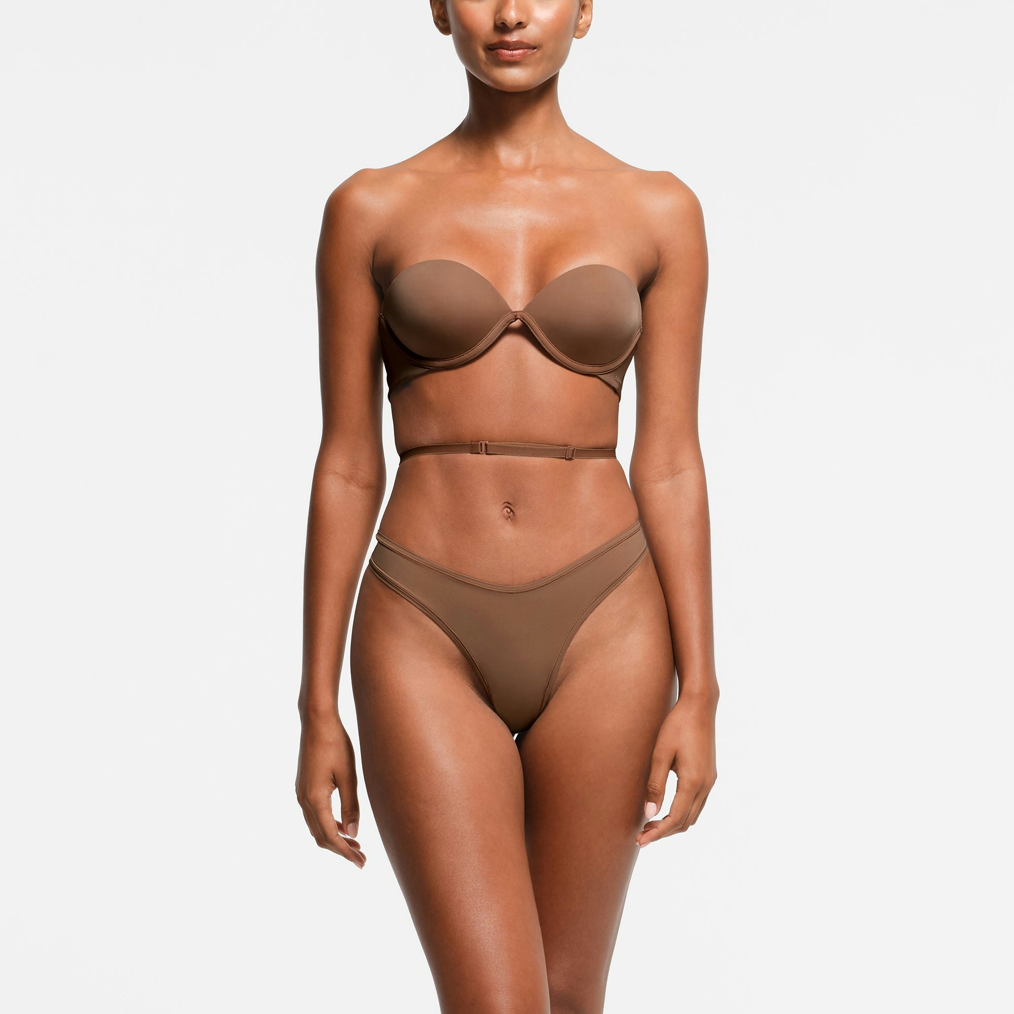MULTI-WAY BRA | JASPER ON A MODEL FRONT VIEW