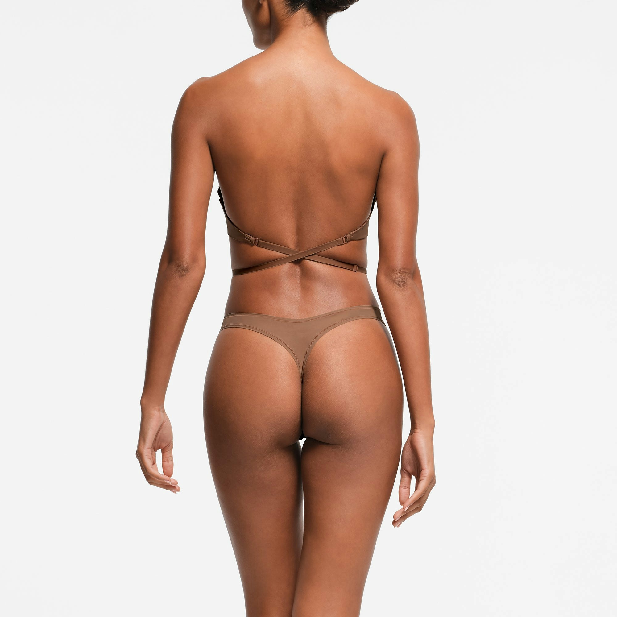 MULTI-WAY BRA | JASPER ON A MODEL BACK VIEW