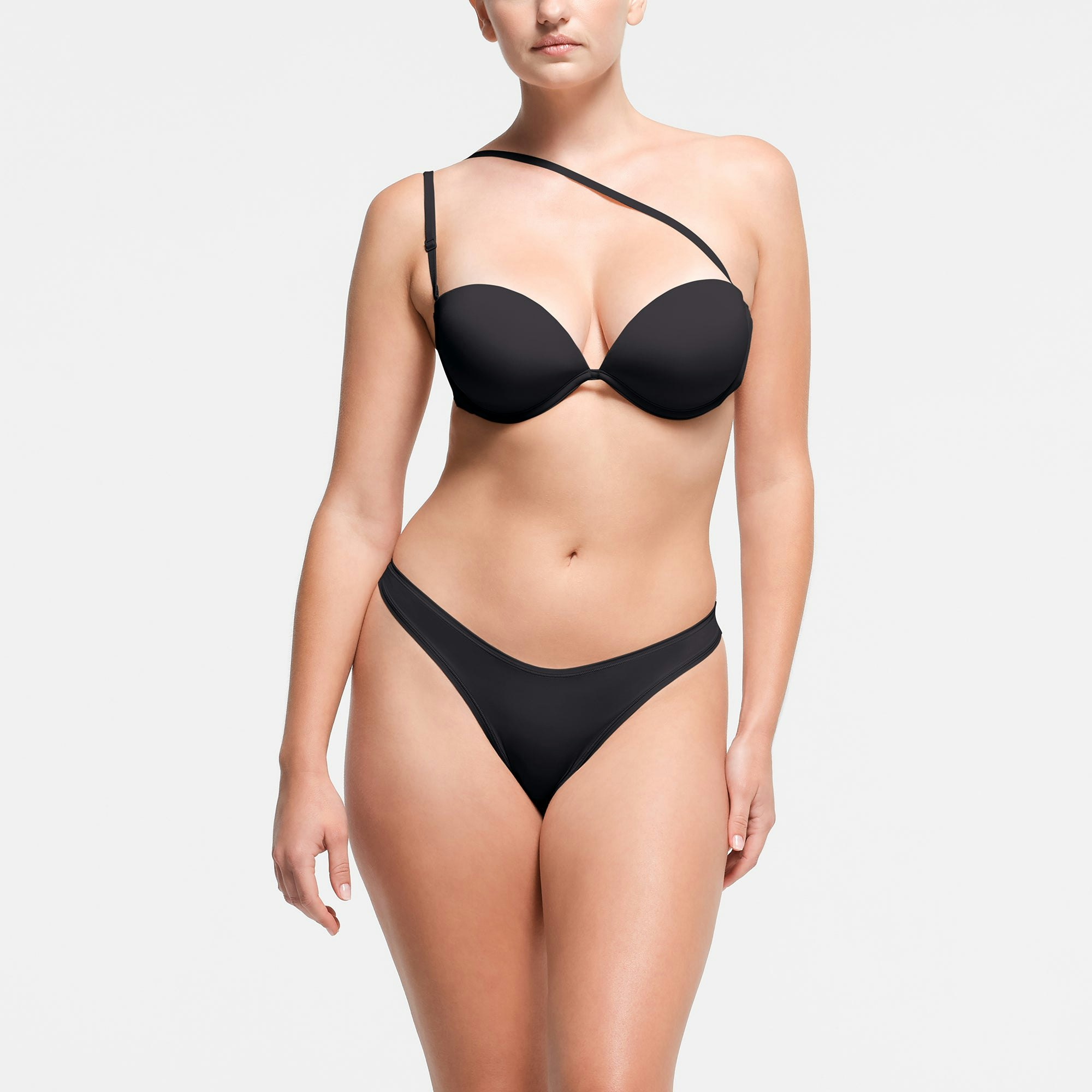 MULTI-WAY BRA | ONYX ON A MODEL FRONT VIEW