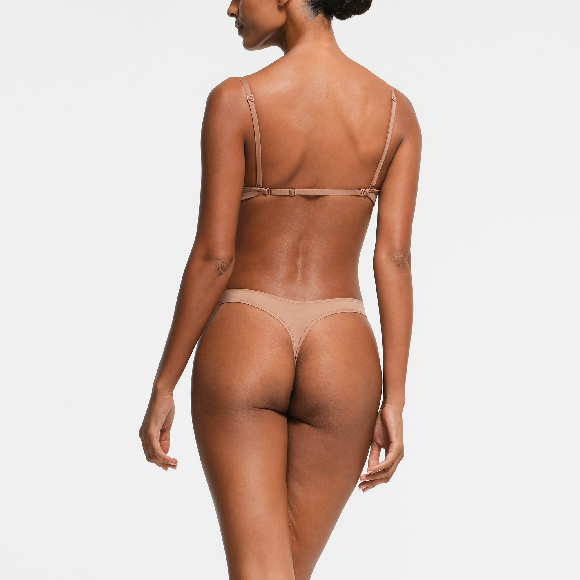 MULTI-WAY BRA | SIENNA ON A MODEL BACK VIEW