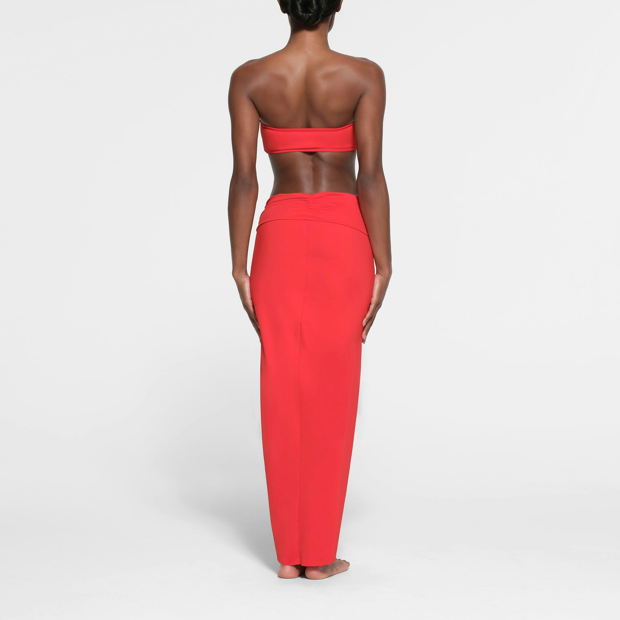 SIGNATURE SWIM BANDEAU BIKINI TOP | RUBY ON A MODEL BACK VIEW