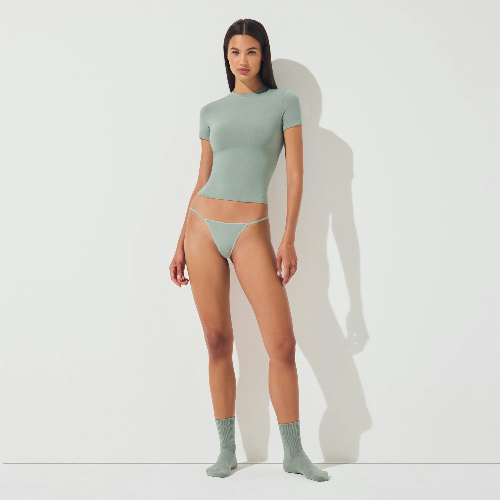 LIGHTWEIGHT COTTON STRING THONG 7-PACK | SNOW MINERAL MULTI ON A MODEL FRONT VIEW @ | FOCUS: 0.0, 1.0, 0.9