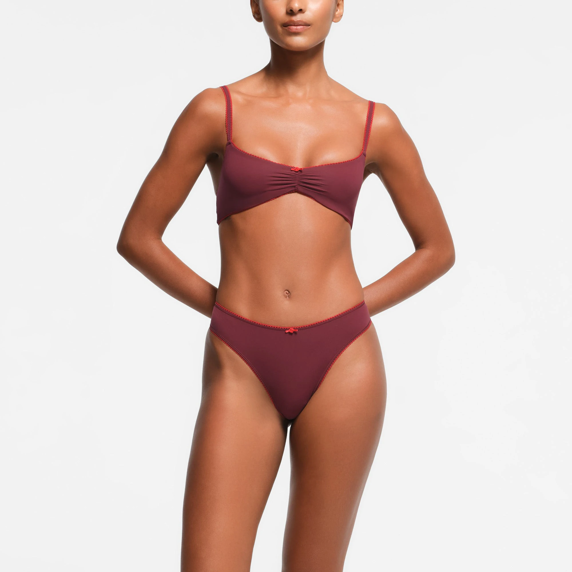 FITS EVERYBODY PICOT TRIM THONG | WINE CONTRAST ON A MODEL FRONT VIEW