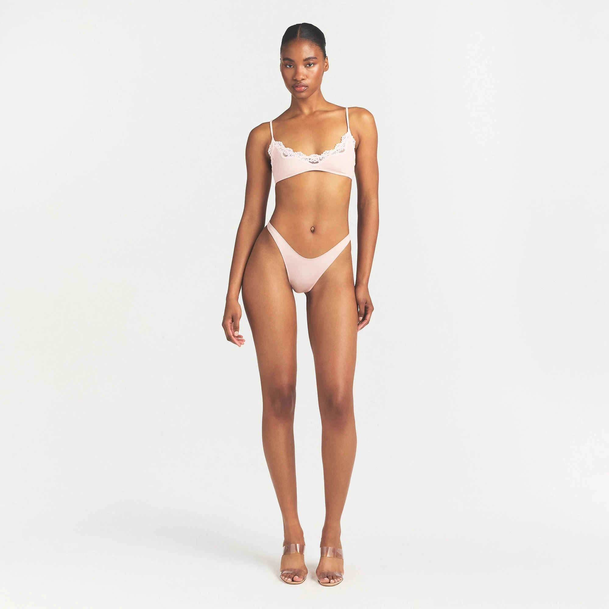 SHINE FOUNDATIONS DIPPED THONG | DUSTY PINK ON A MODEL FRONT VIEW @ | FOCUS: 0.0, 1.0, 0.9