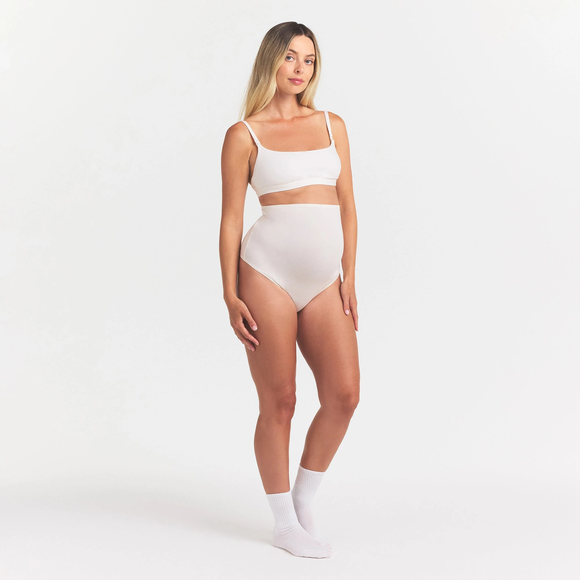 COTTON JERSEY MATERNITY HIGH-WAISTED THONG | MARBLE ON A MODEL FRONT VIEW @ | FOCUS: 0.0, 1.0, 0.9