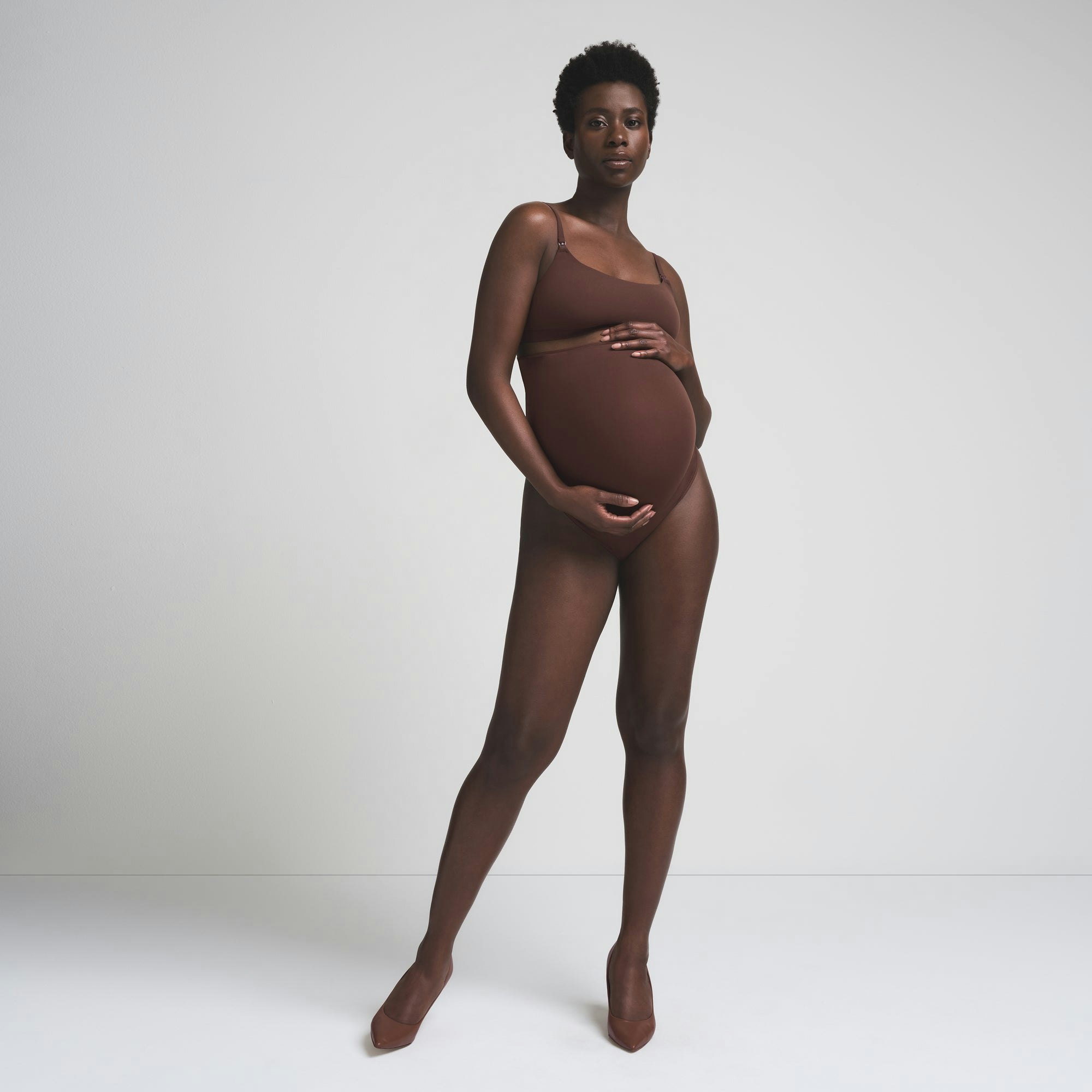 FITS EVERYBODY MATERNITY HIGH-WAISTED THONG | COCOA ON A MODEL FRONT VIEW | FOCUS: 0.0, 1.0, 0.9