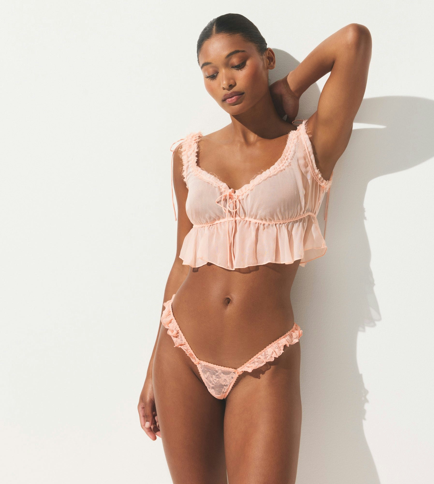 STRETCH LACE BUTTERFLY THONG 3-PACK | VILLA MULTI ON A MODEL SIDE VIEW | FOCUS: 0.0, 1.0, 0.9