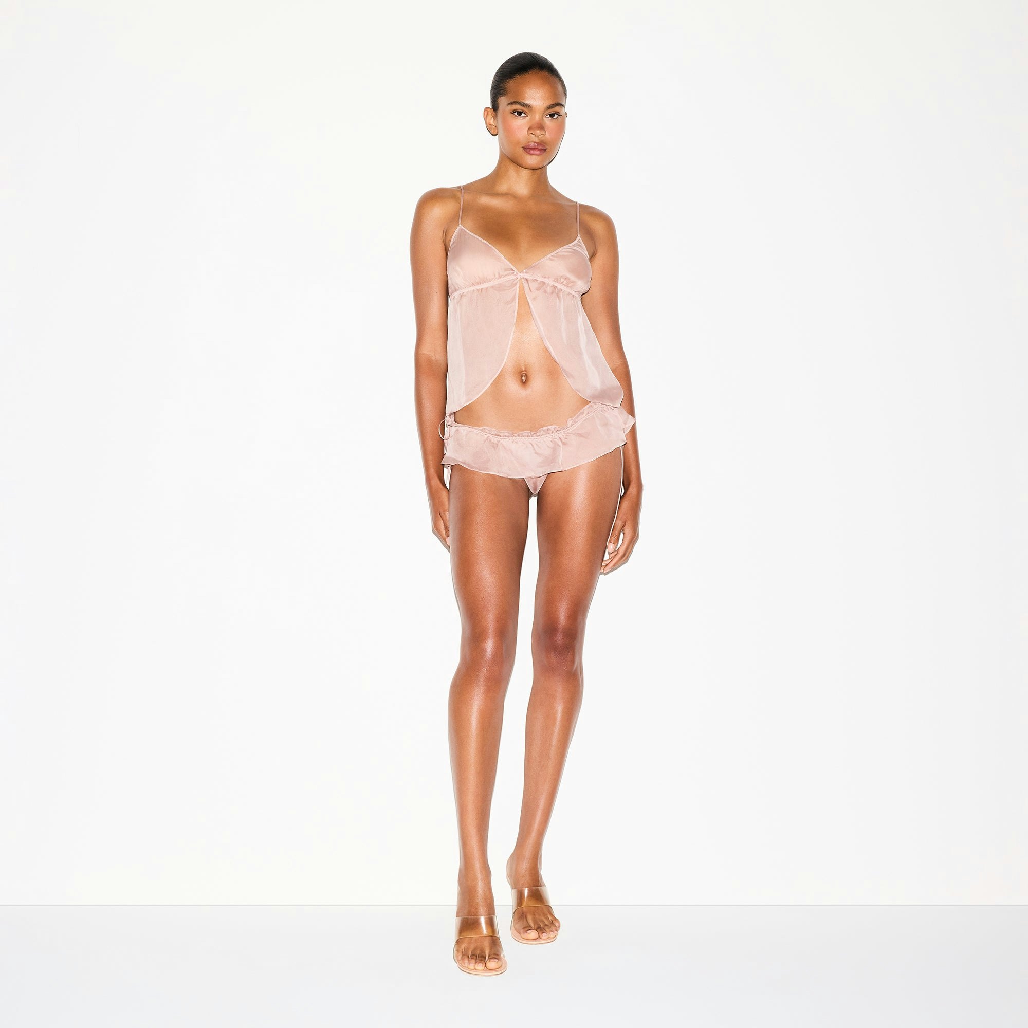 SKIMS ROMANCE BABYDOLL TOP | LIGHT FAWN ON A MODEL FRONT VIEW @ | FOCUS: 0.0, 1.0, 0.9