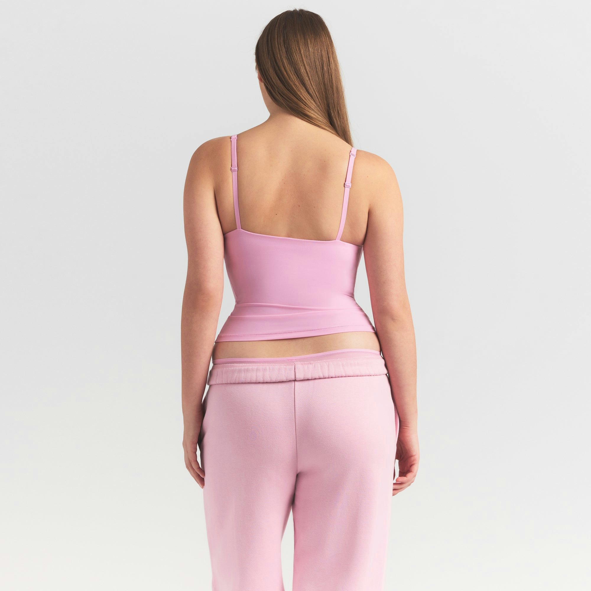 FITS EVERYBODY LACE PUSH-UP CAMI | BUBBLE GUM TONAL ON A MODEL SIDE VIEW @ | FOCUS: 0.0, 1.0, 0.9