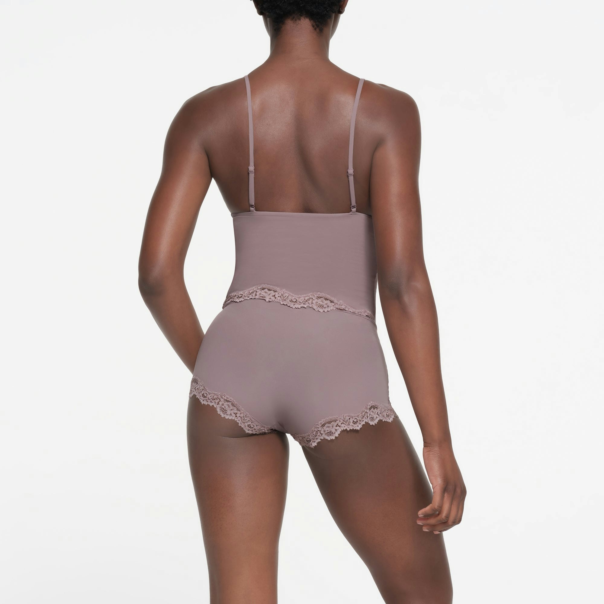 FITS EVERYBODY LACE TRIANGLE CAMI | ZINC ON A MODEL BACK VIEW