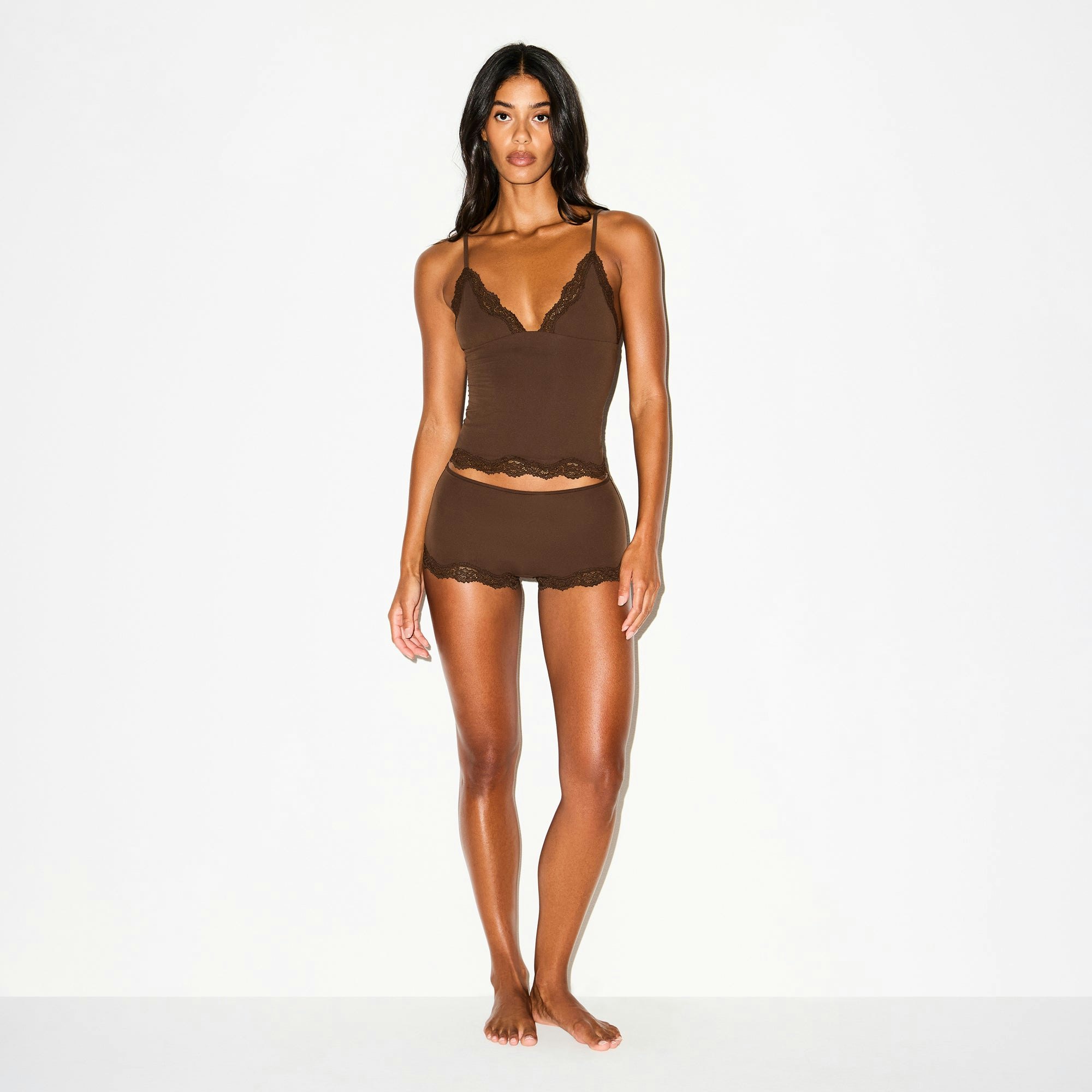 FITS EVERYBODY LACE TRIANGLE CAMI | ESPRESSO ON A MODEL FRONT VIEW @ | FOCUS: 0.0, 1.0, 0.9