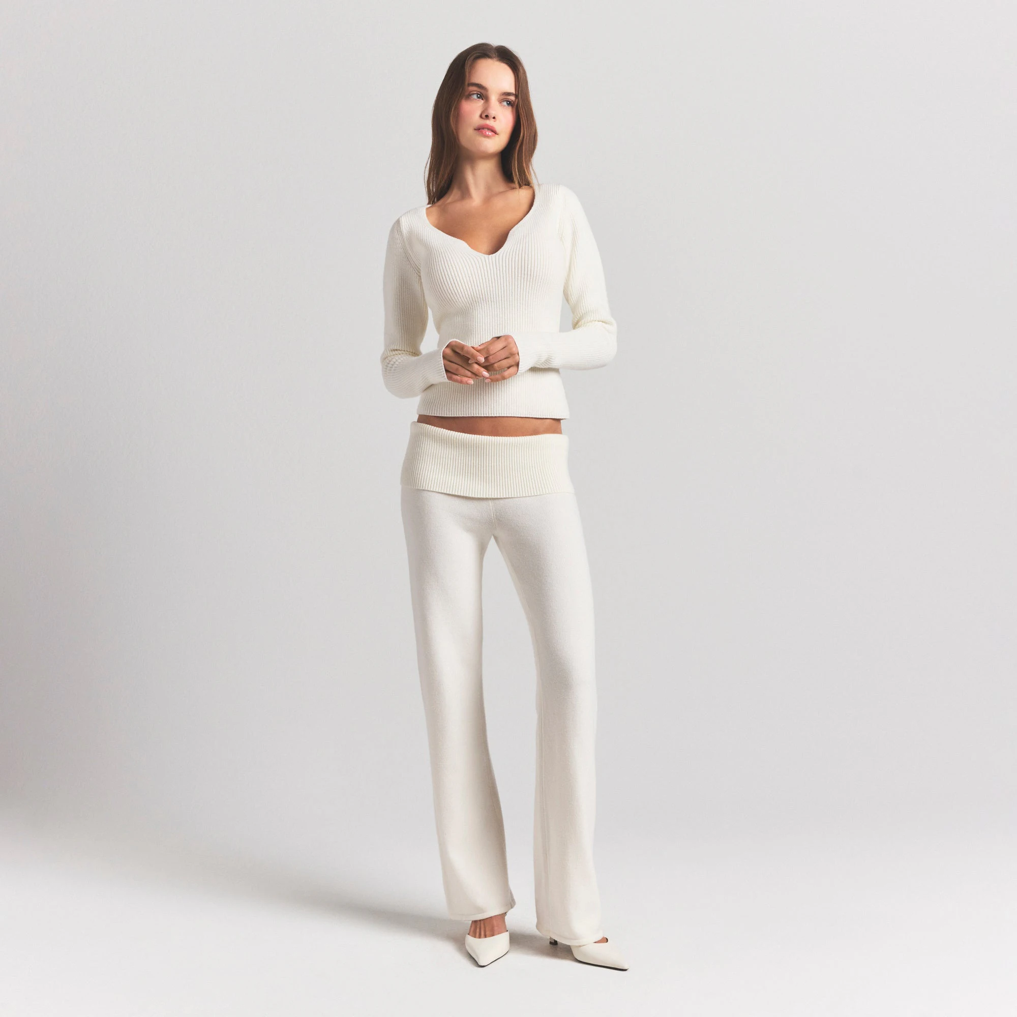 SWEATER KNITS LONG SLEEVE TOP | IVORY ON A MODEL FRONT VIEW @ | FOCUS: 0.0, 1.0, 0.9