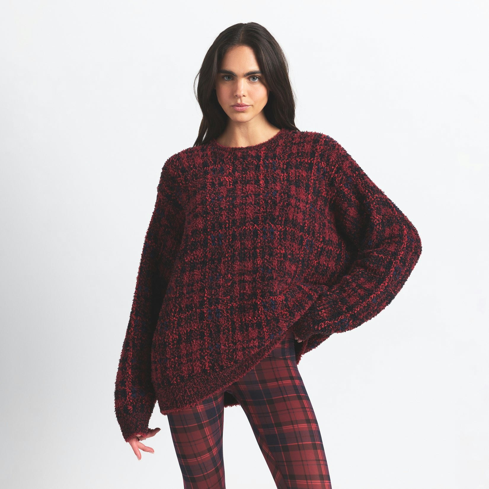 COZY OVERSIZED CREWNECK PULLOVER | MERLOT NAVY PLAID ON A MODEL SIDE VIEW @ | FOCUS: 0.0, 1.0, 0.9