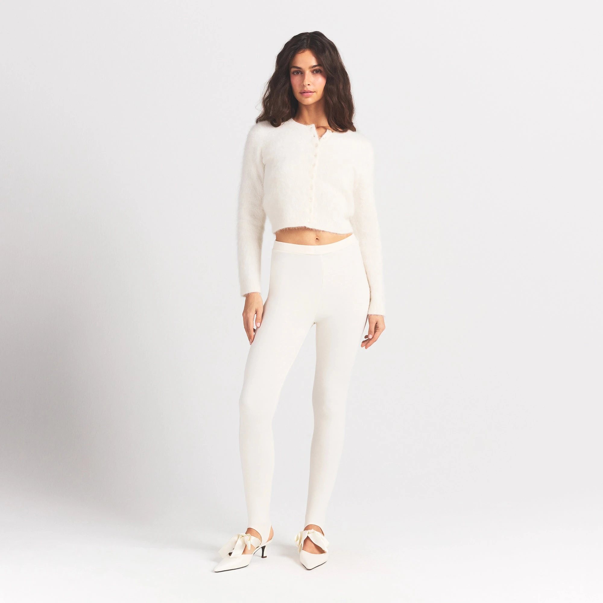 BRUSHED ALPACA LONG SLEEVE CARDIGAN | EGRET ON A MODEL FRONT VIEW @ | FOCUS: 0.0, 1.0, 0.9