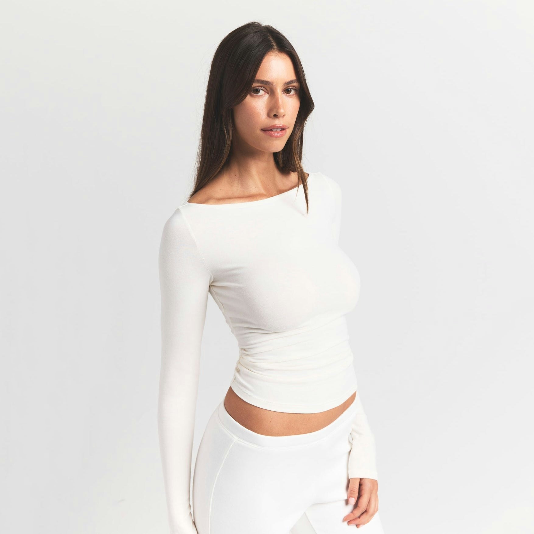 COTTON JERSEY LONG SLEEVE BOATNECK TOP | MARBLE ON A MODEL SIDE VIEW @ | FOCUS: 0.9, 0.1, 0.7