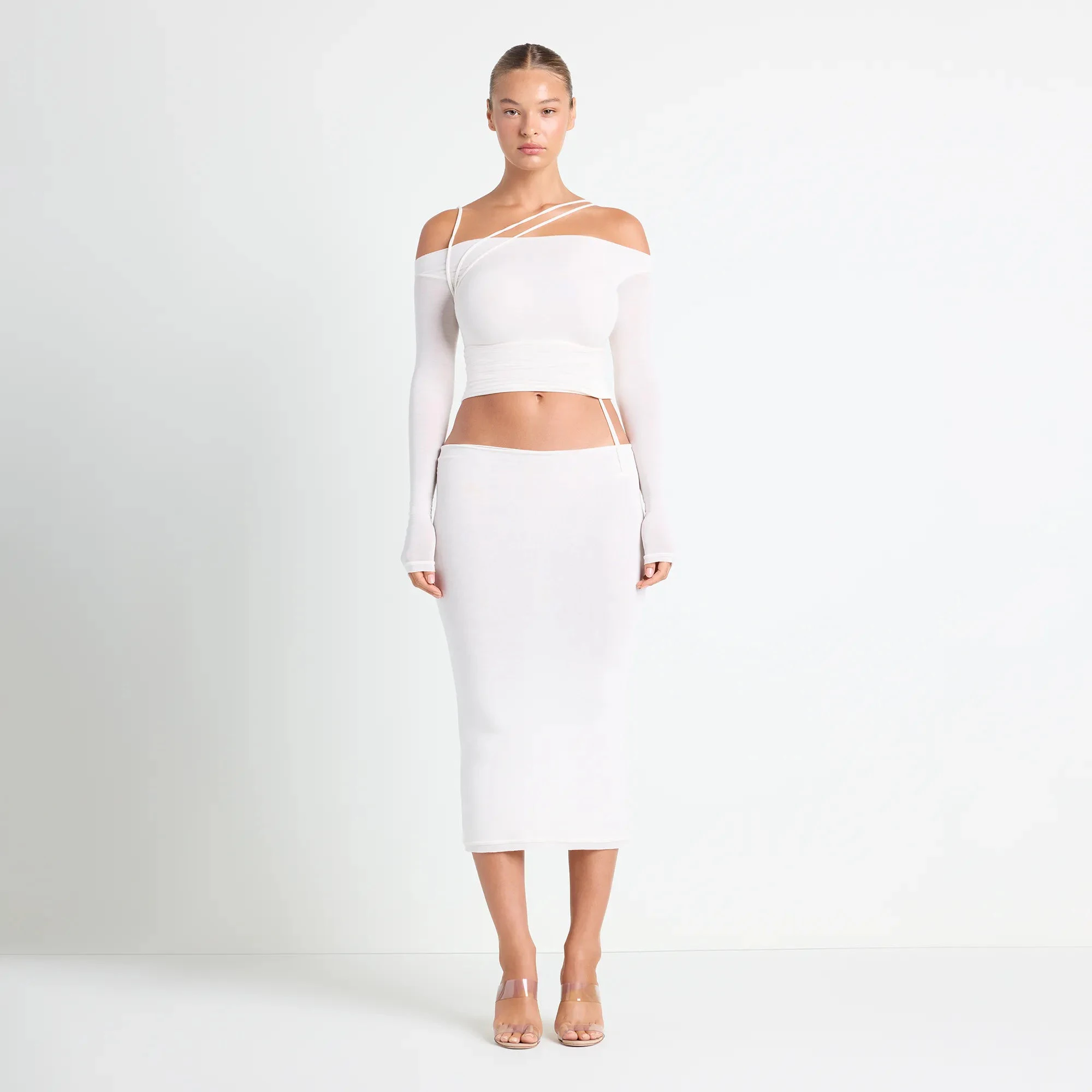 VETTESE X SKIMS SHEER MODAL OFF THE SHOULDER TOP | ECRU ON A MODEL FRONT VIEW | FOCUS: 0.0, 1.0, 0.9