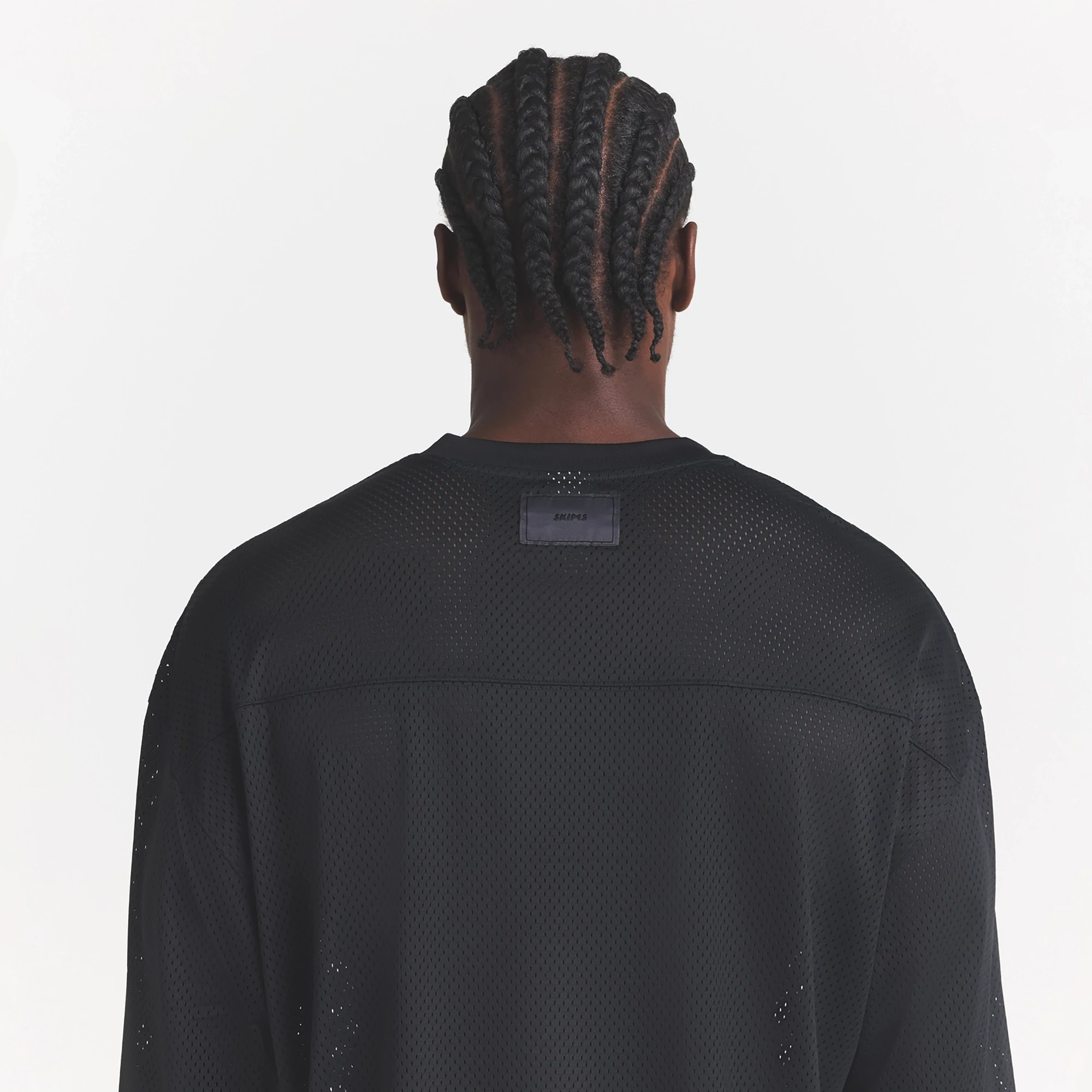 MESH APPAREL MENS LONG SLEEVE JERSEY | ONYX ON A MODEL SIDE VIEW @ | FOCUS: 0.0, 1.0, 0.9