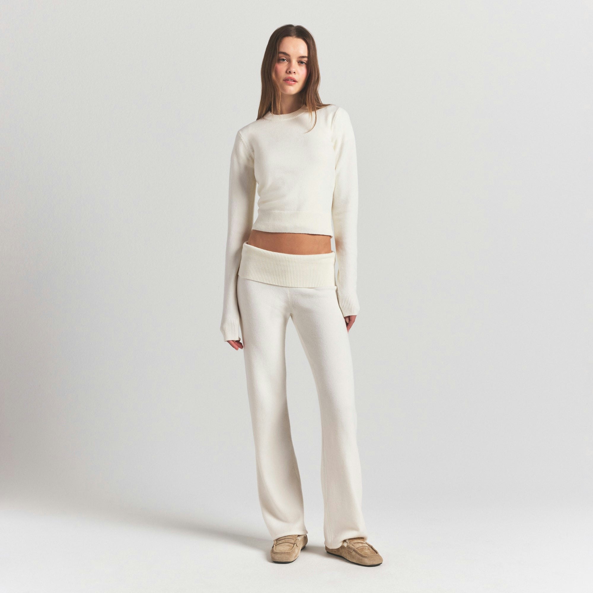 SWEATER KNITS LONG SLEEVE FITTED CREW NECK | IVORY ON A MODEL FRONT VIEW @ | FOCUS: 0.0, 1.0, 0.9
