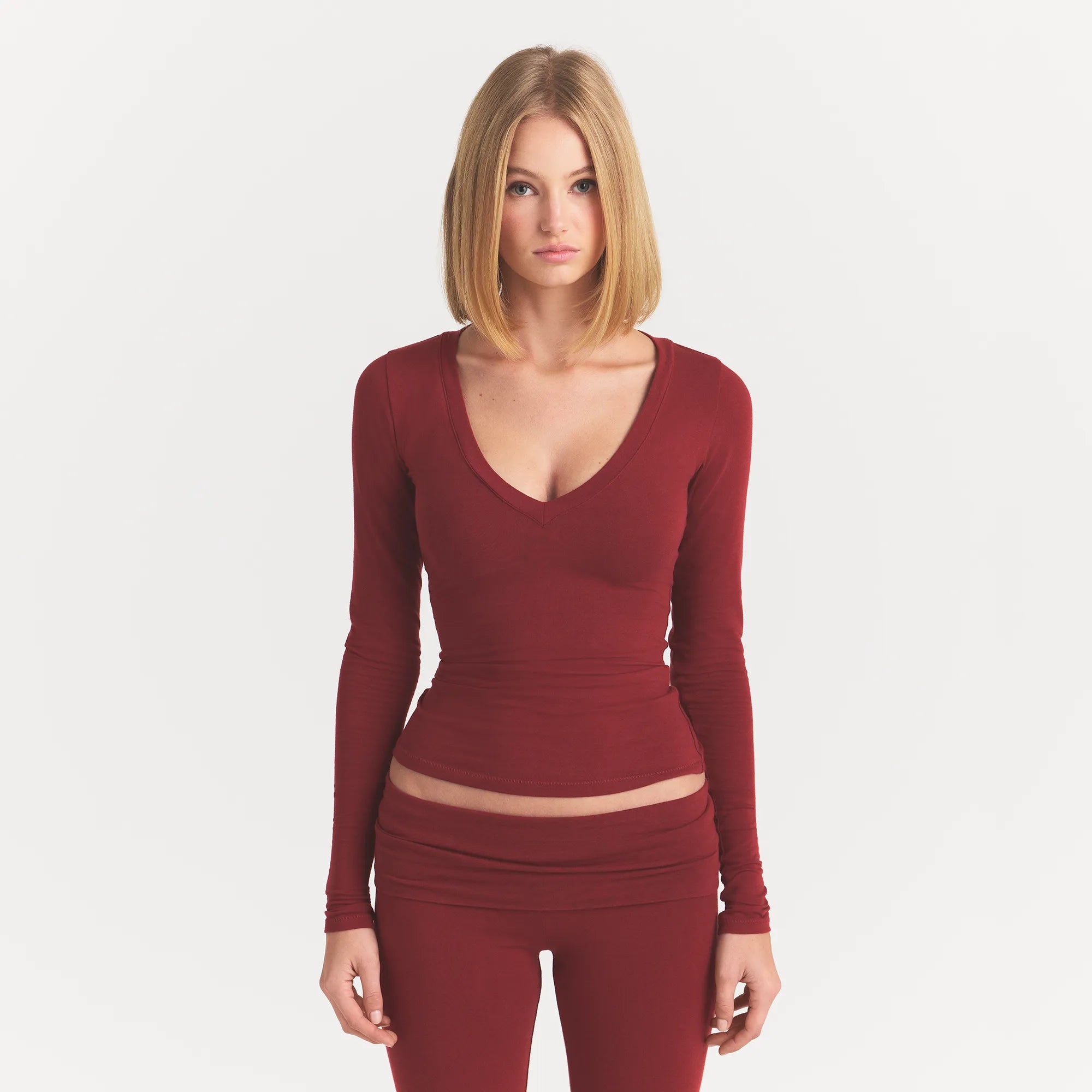 COTTON JERSEY V NECK LONG SLEEVE TOP  | MERLOT ON A MODEL FRONT VIEW @ | FOCUS: 0.0, 1.0, 0.9