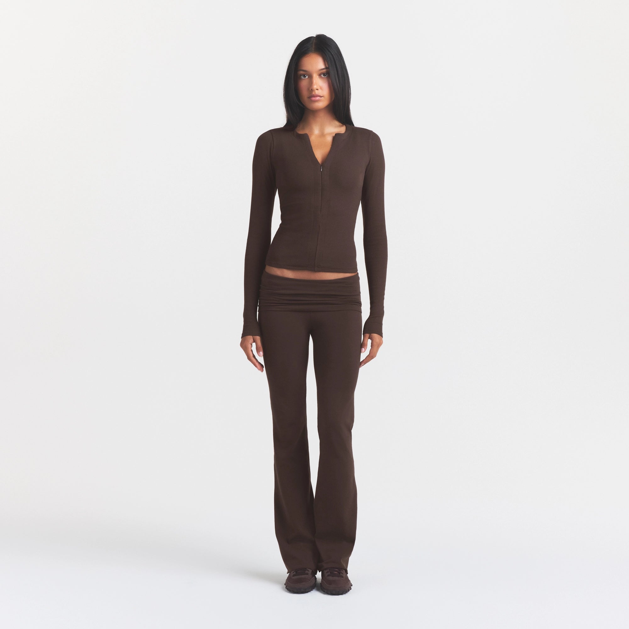 COTTON RIB ZIP UP TOP | ESPRESSO ON A MODEL FRONT VIEW @ | FOCUS: 0.0, 1.0, 0.9