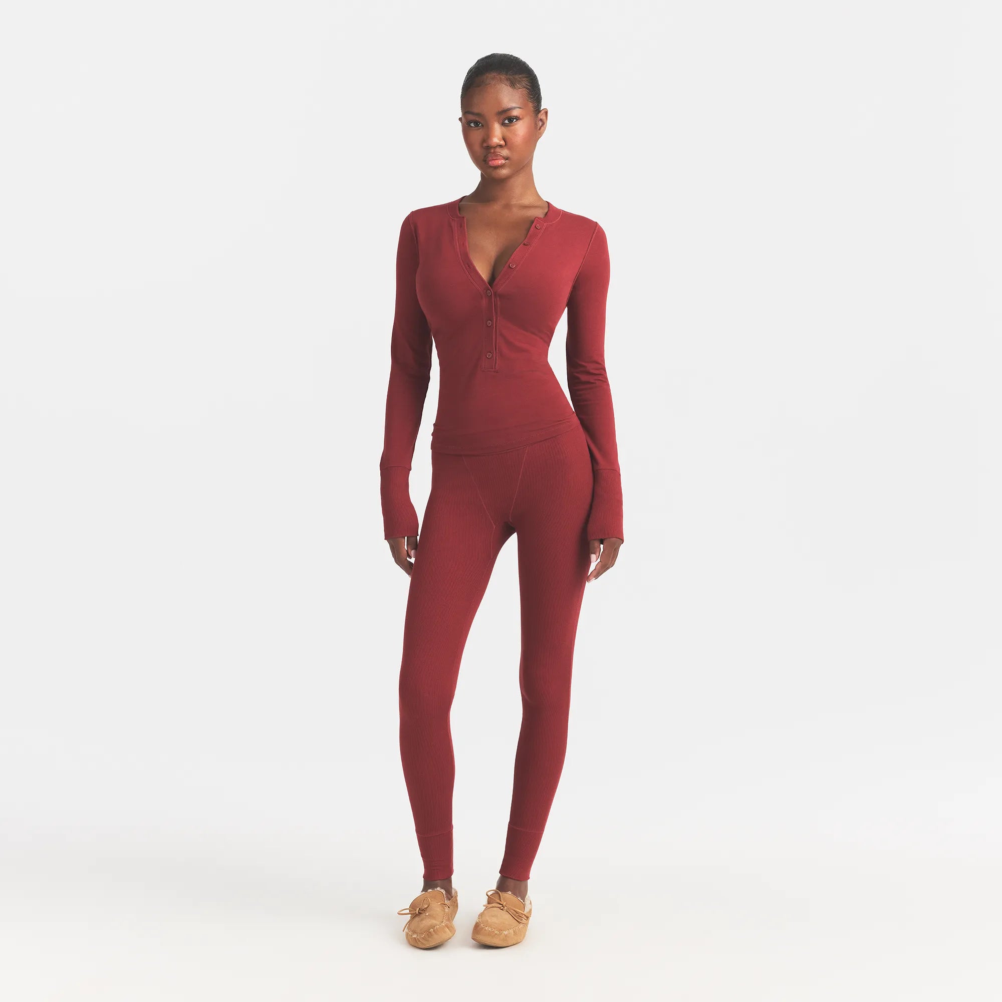 COTTON JERSEY HENLEY LONG SLEEVE  | MERLOT ON A MODEL FRONT VIEW @ | FOCUS: 0.0, 1.0, 0.9