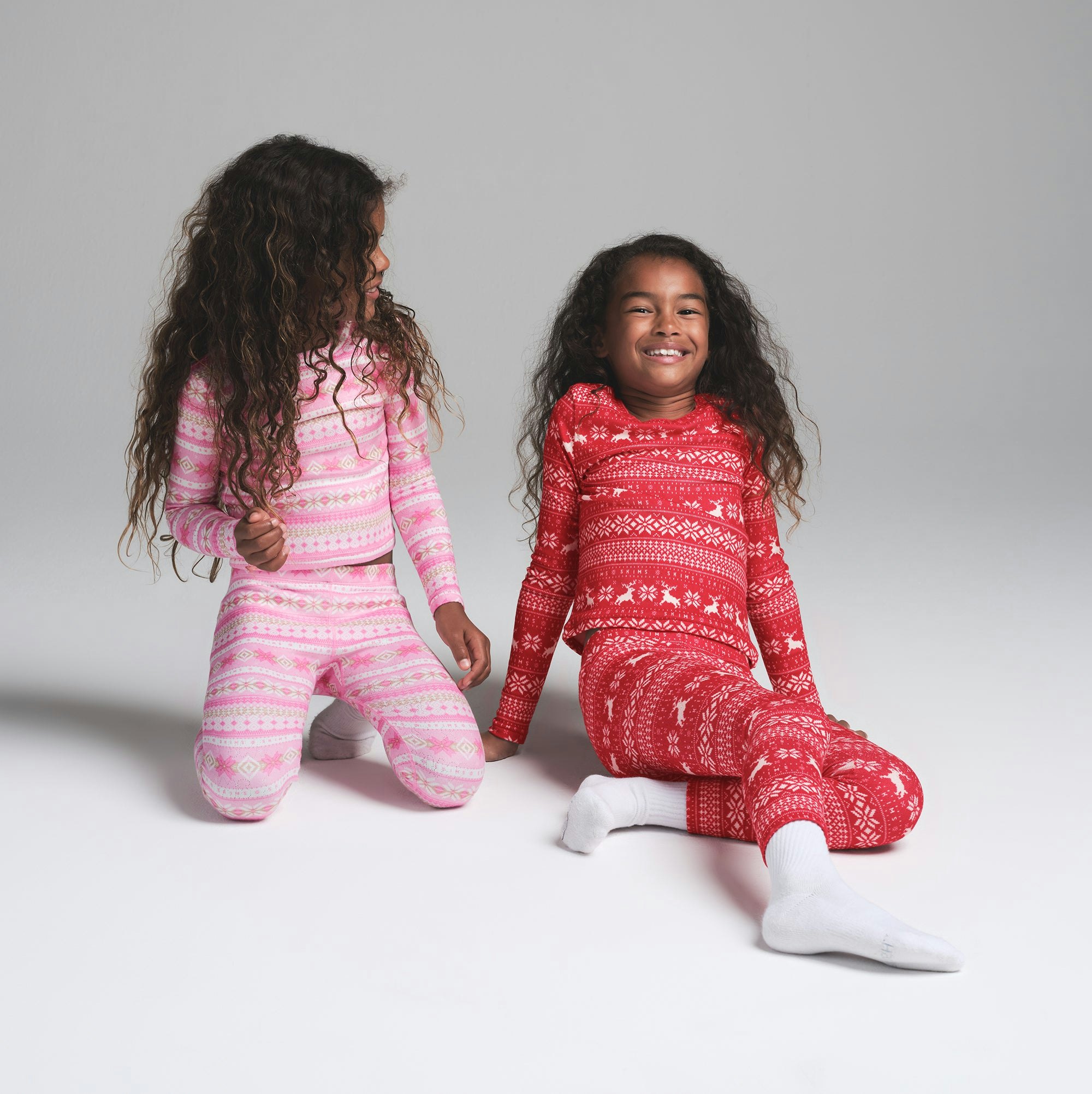 LOGO PLUSH POINTELLE KIDS LONG SLEEVE SET RED DEER FAIR ISLE