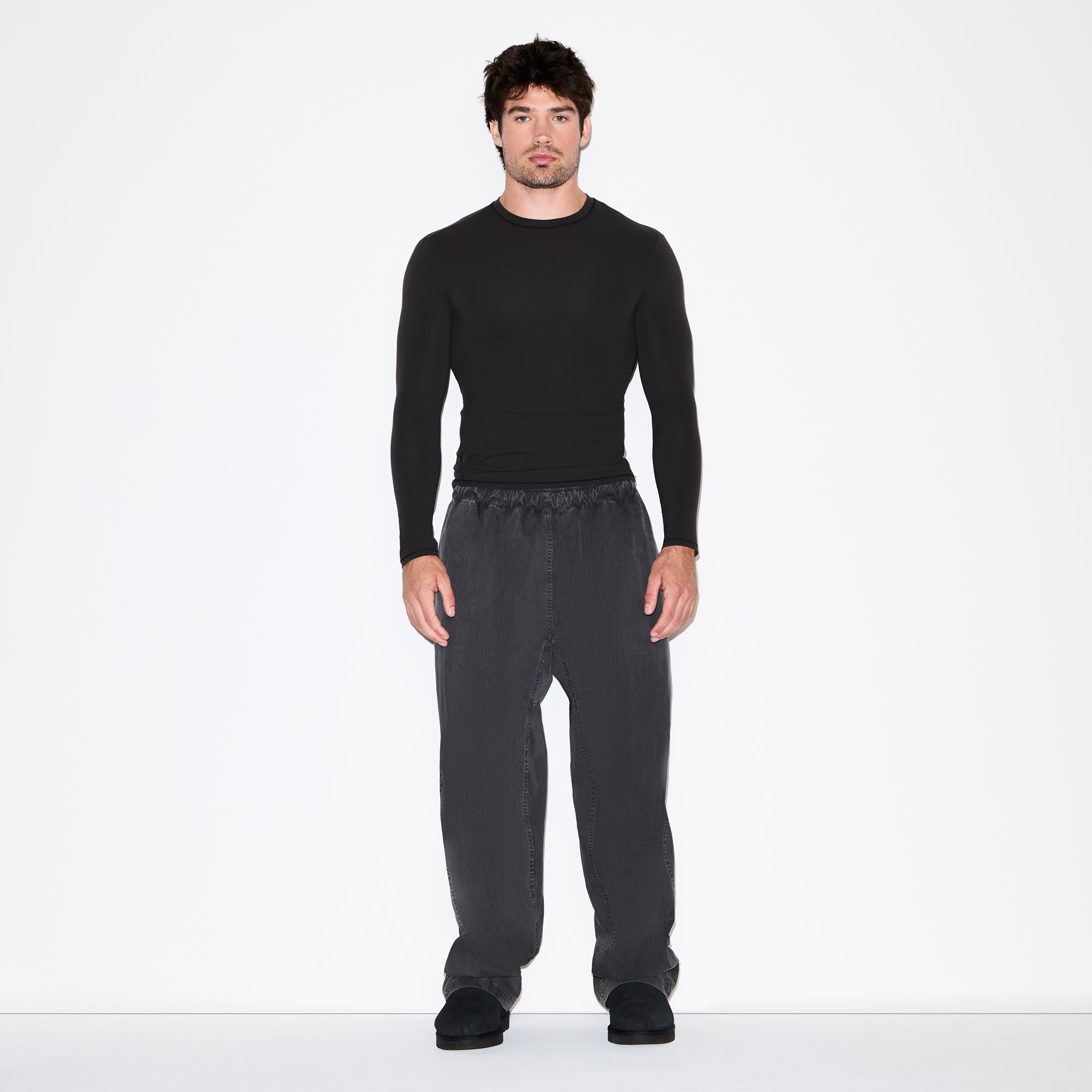 Tシャツ・カットソー All Season Long Wide Slacks BLACK FITS EVERYBODY MENS SLIM LONG SLEEVE T-SHIRT | ONYX