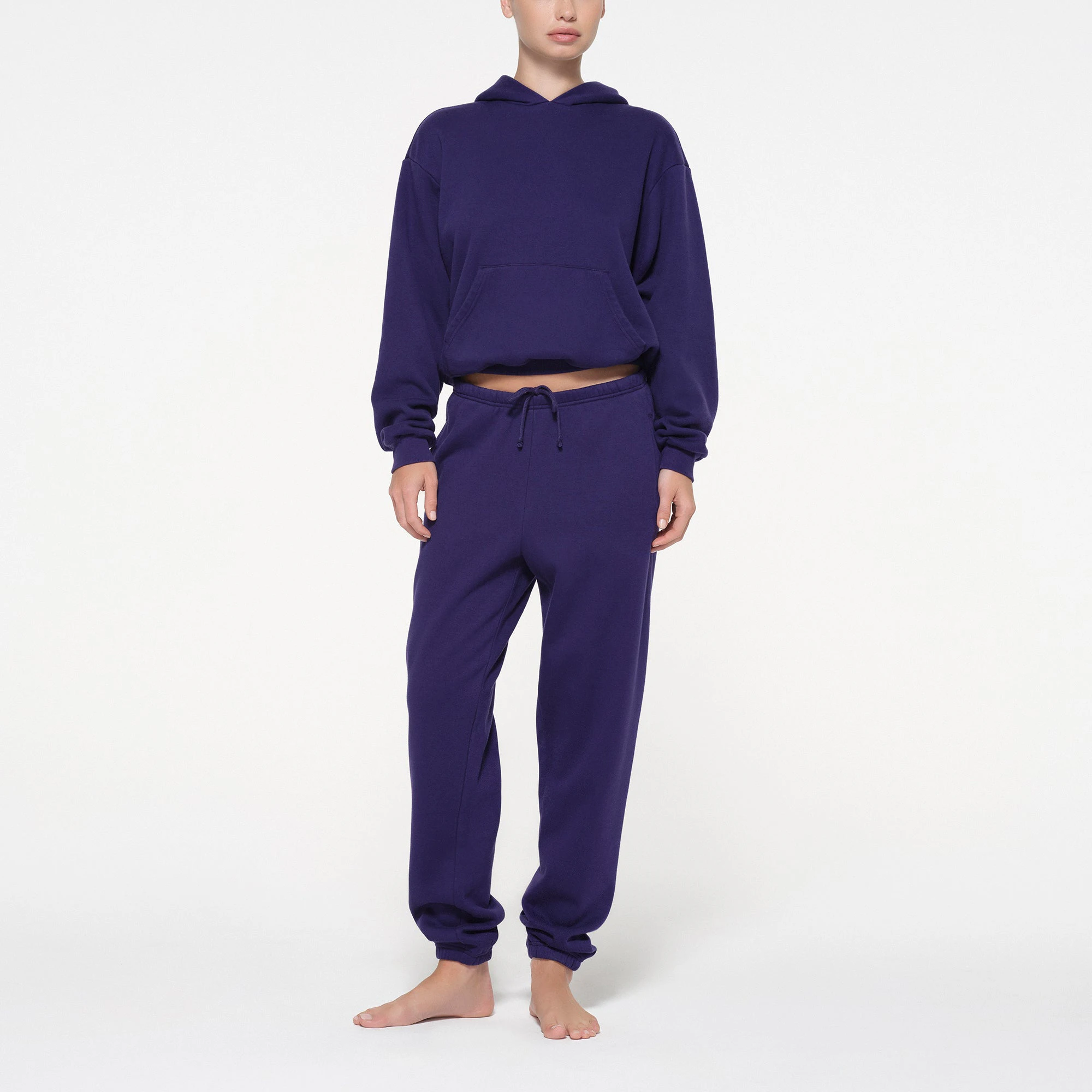 COTTON FLEECE CLASSIC HOODIE | CONCORD ON A MODEL FRONT VIEW