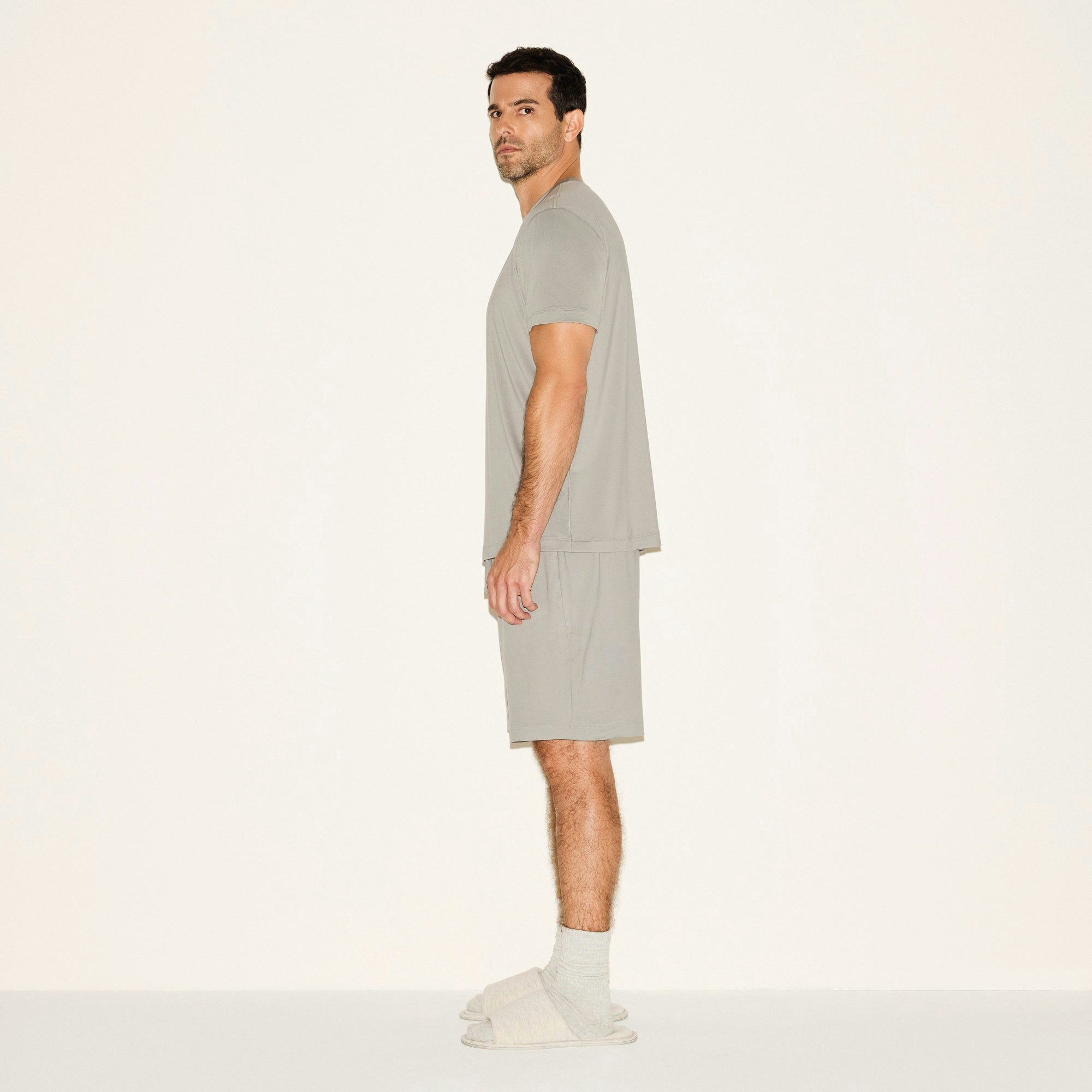 OUTDOOR JERSEY MENS CLASSIC T-SHIRT | PACIFIC ON A MODEL SIDE VIEW | FOCUS: 0.0, 1.0, 0.9