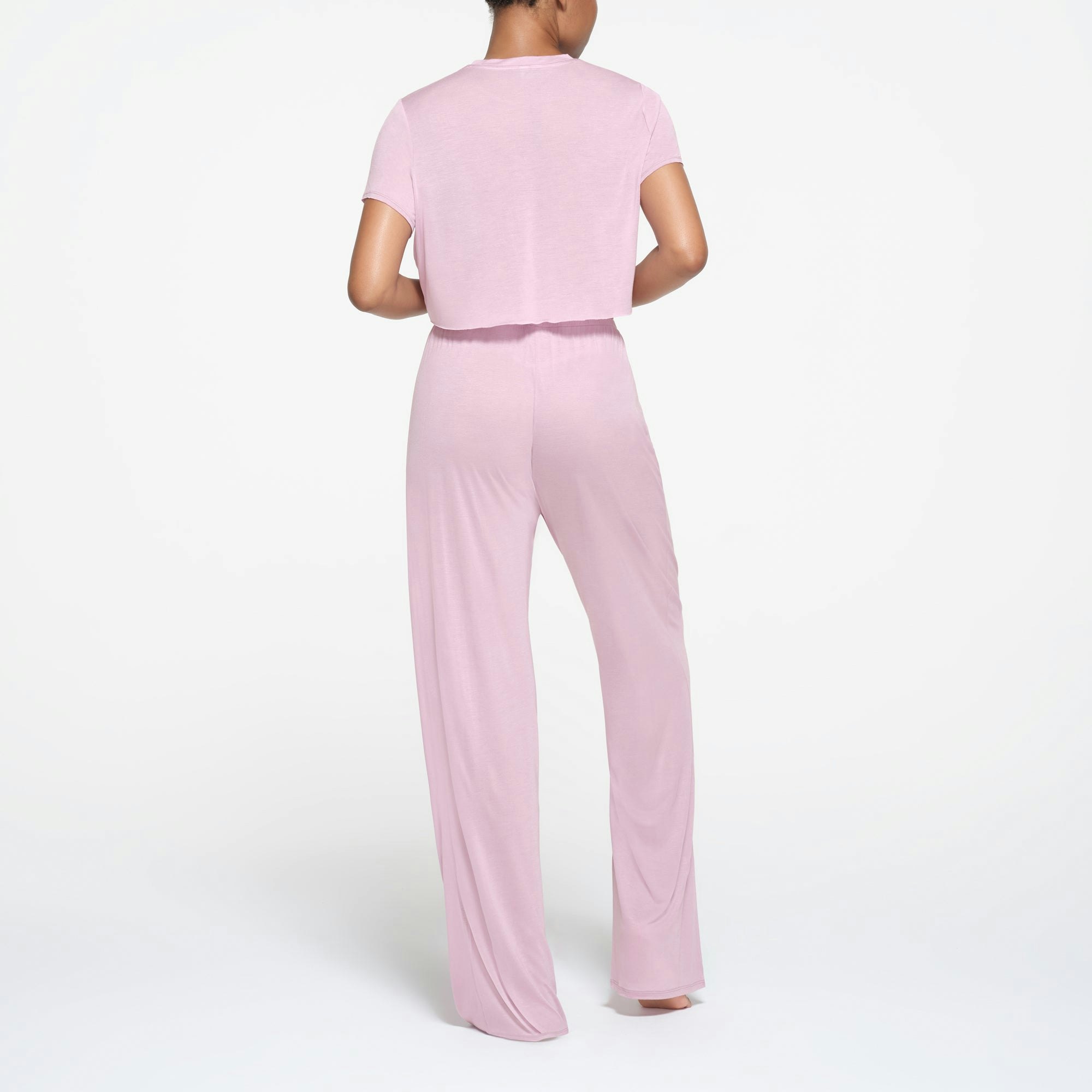 KIM'S SLEEP CROPPED CREWNECK | ORCHID ON A MODEL BACK VIEW