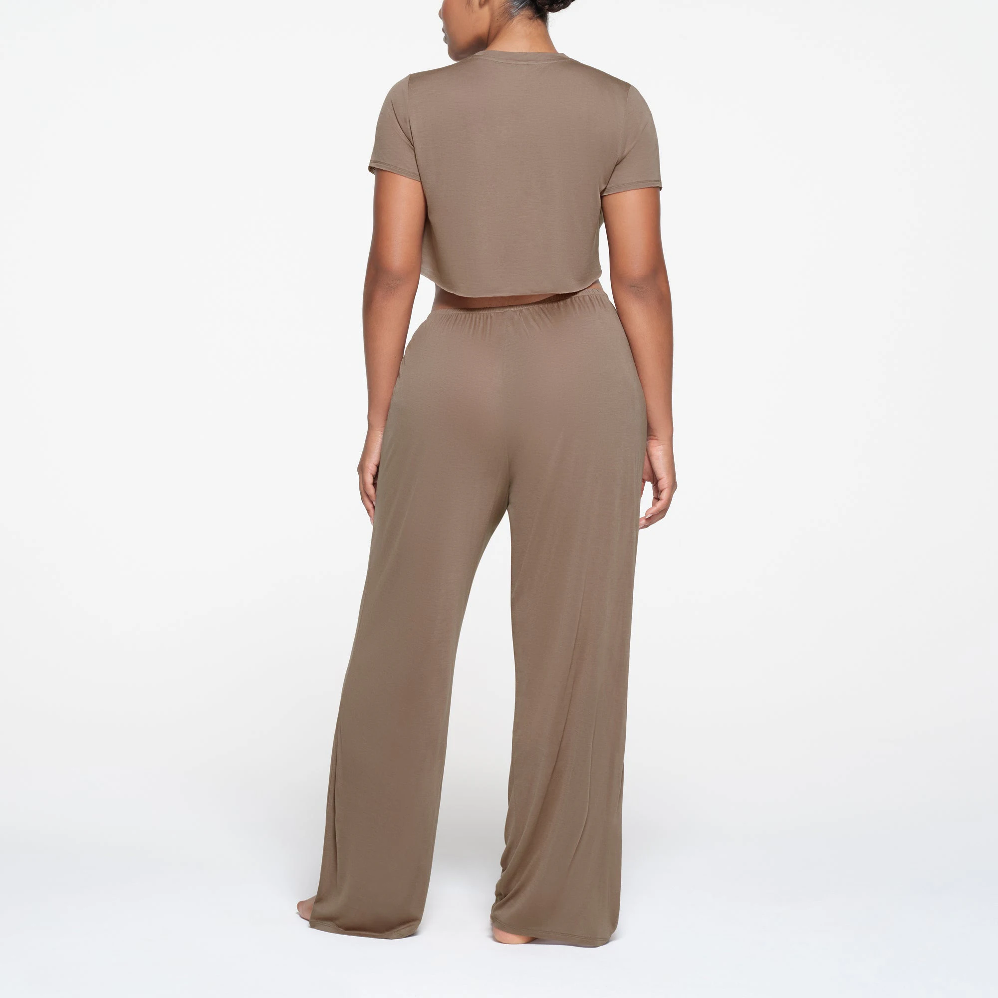 KIM'S SLEEP CROPPED CREWNECK | TRUFFLE ON A MODEL BACK VIEW