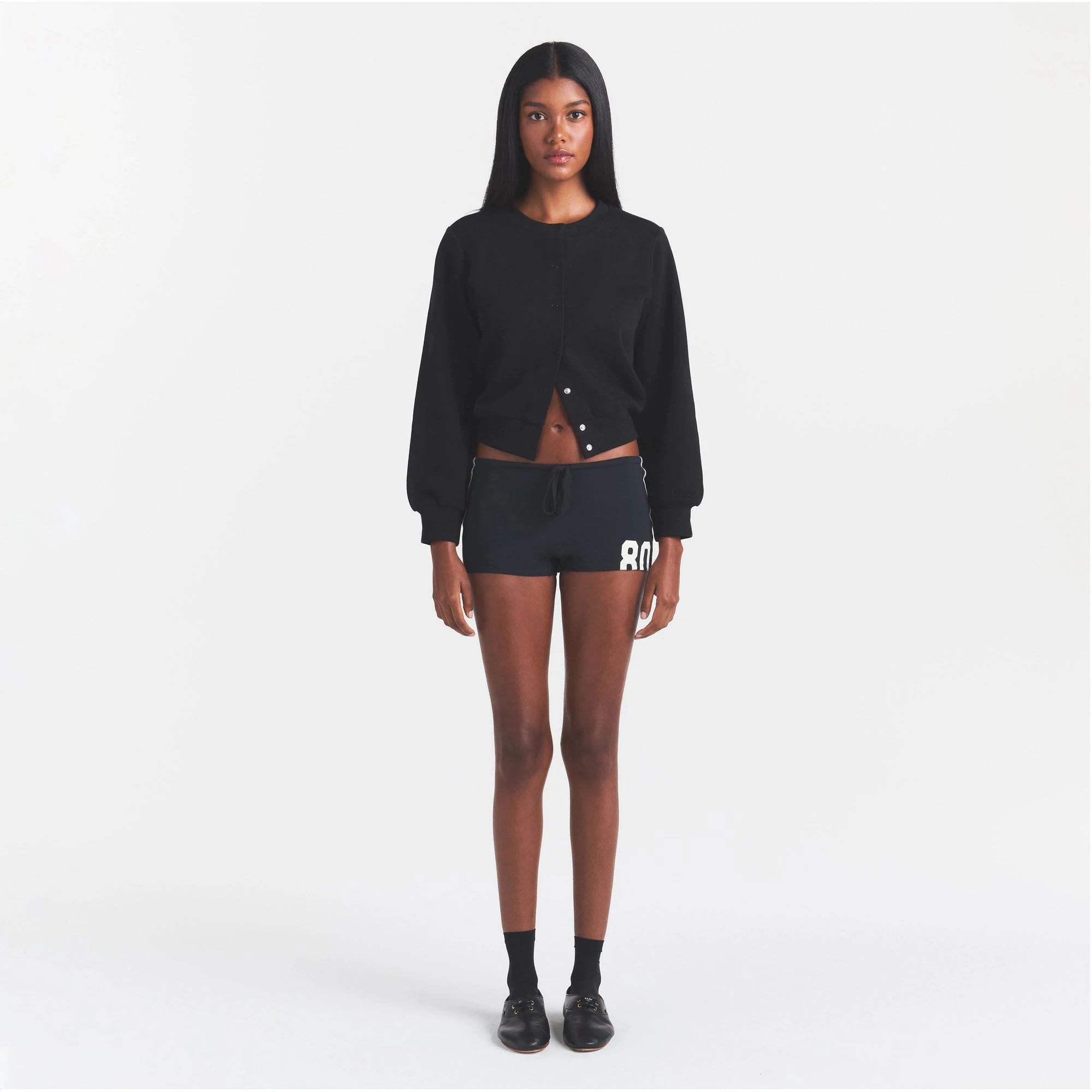 COTTON FLEECE SHRUNKEN CARDIGAN | ONYX ON A MODEL FRONT VIEW @ | FOCUS: 0.0, 1.0, 0.9