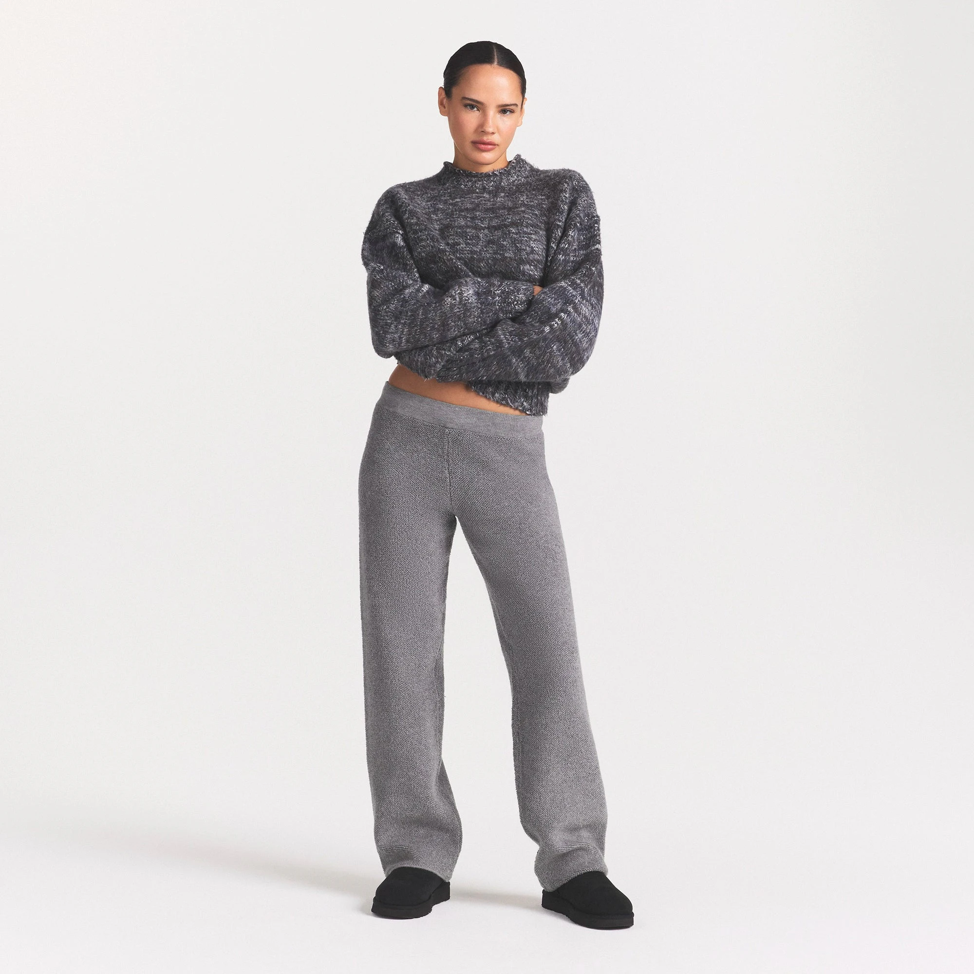 TEXTURED KNIT BRUSHED OVERSIZED PULLOVER | LAGOON HEATHER & LAYS FLAT ON A WHITE BACKGROUND | FLT @ | FOCUS: 0.0, 1.0, 0.9