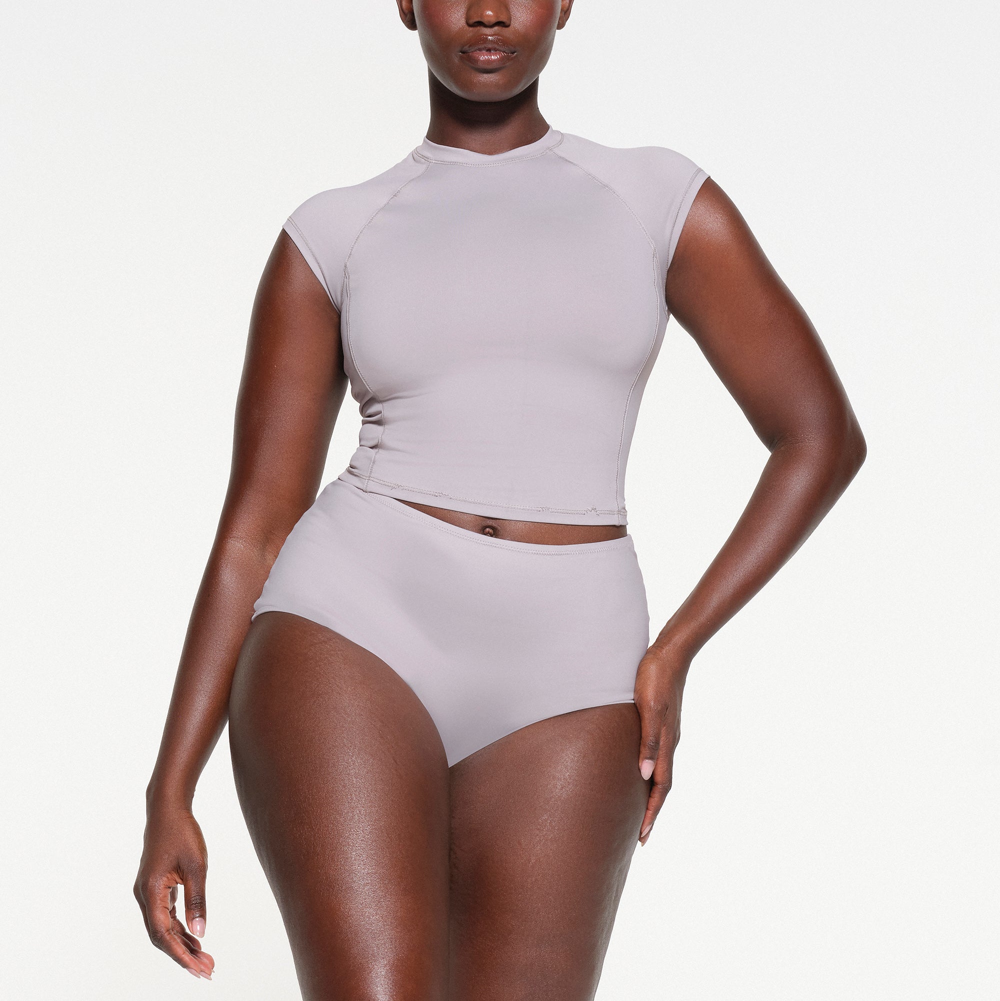 SIGNATURE SWIM RAGLAN T-SHIRT | CHROME ON A MODEL FRONT VIEW