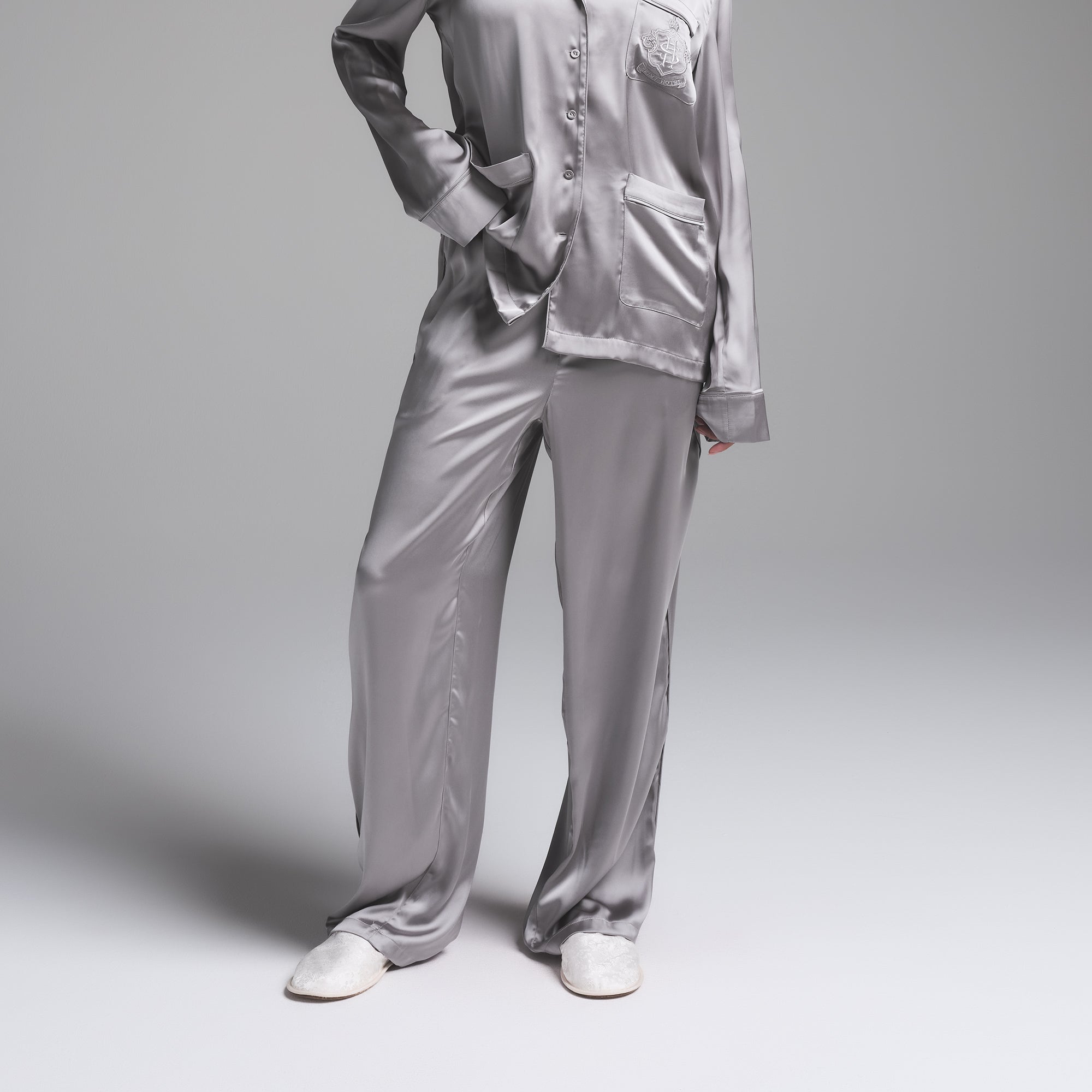 SKIMS HOTEL SHINE LONG SLEEVE BUTTON UP SLEEP SET | MIRROR | XXS