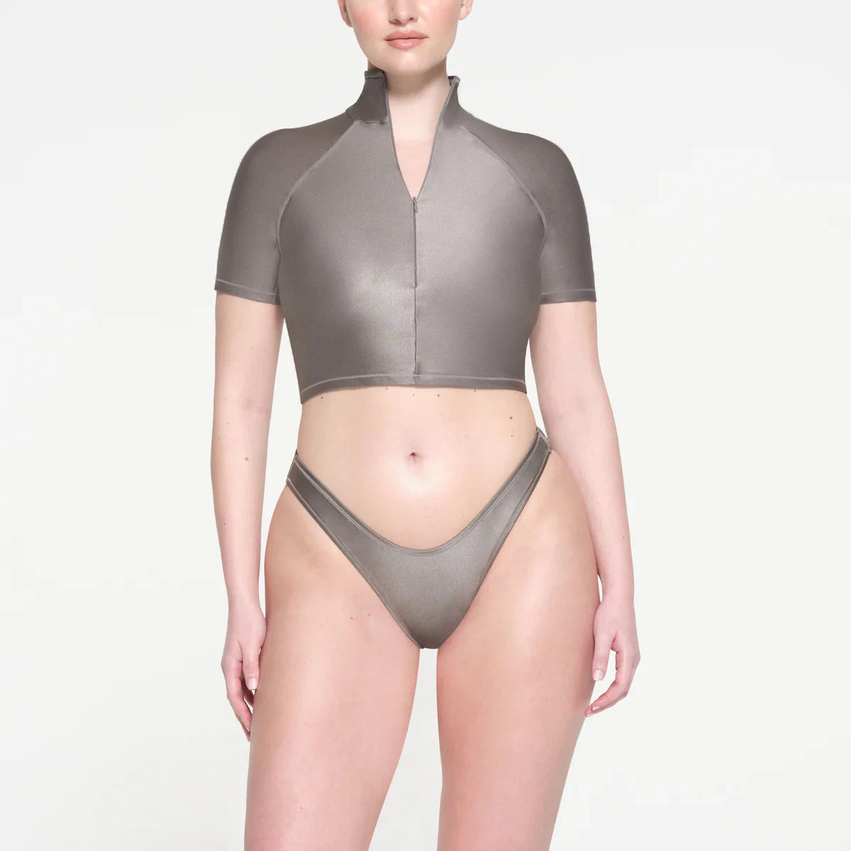 SHINE SWIM T-SHIRT | SMOKE ON A MODEL FRONT VIEW