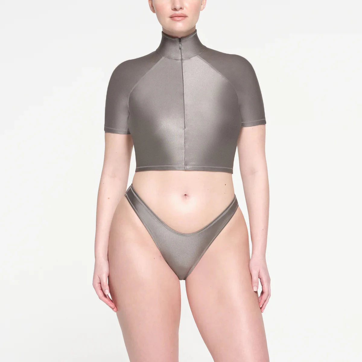 SHINE SWIM T-SHIRT | SMOKE ON A MODEL FRONT VIEW