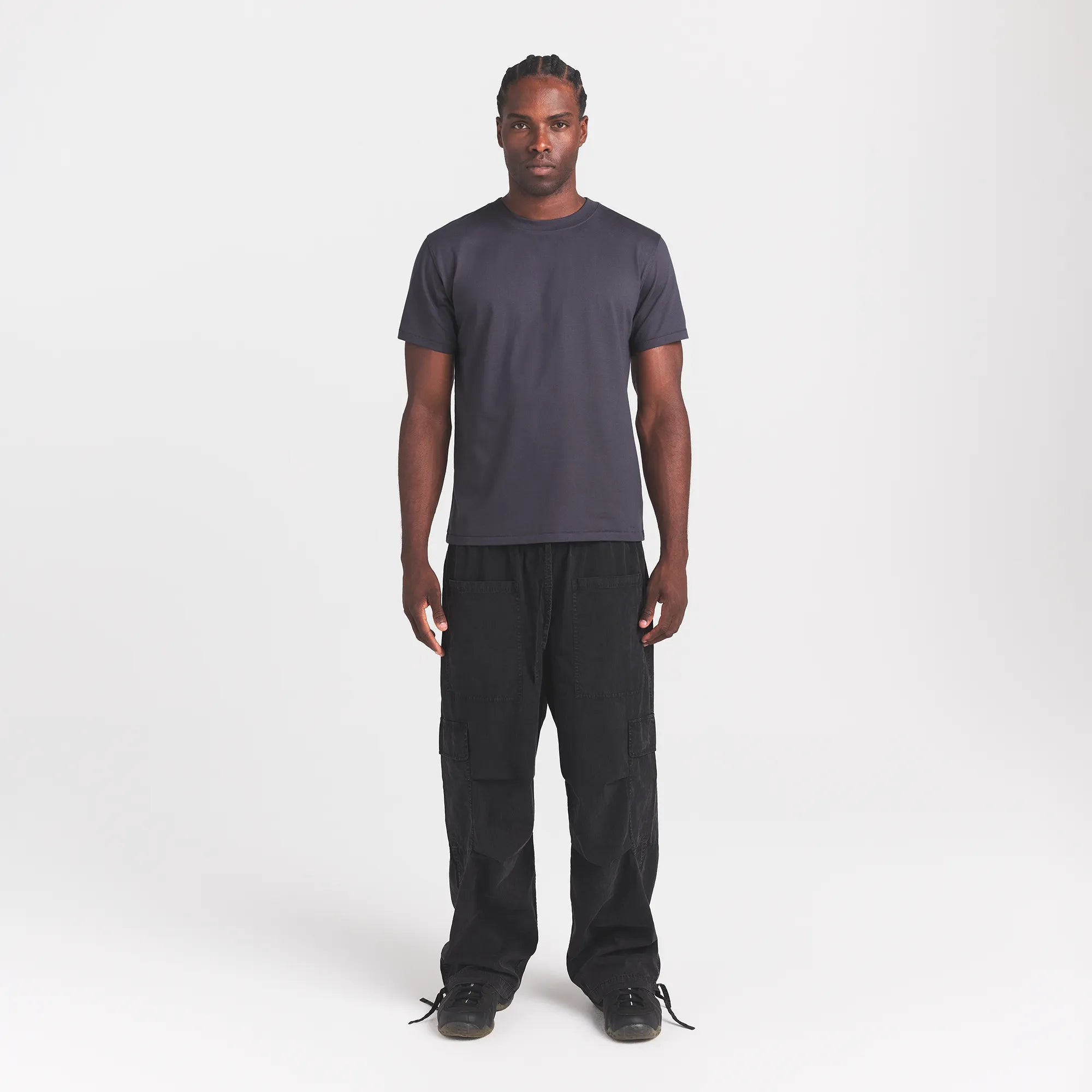 HEAVYWEIGHT COTTON MENS CLASSIC CREW NECK T-SHIRT | RAVEN ON A MODEL FRONT VIEW @ | FOCUS: 0.0, 1.0, 0.9