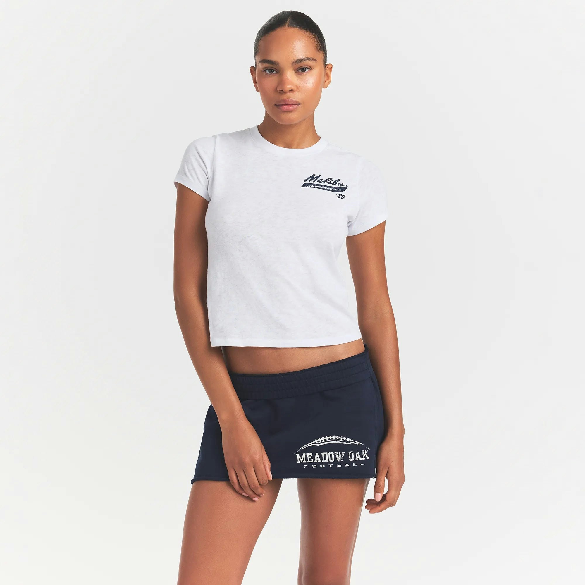 WORN IN JERSEY T-SHIRT | SNOW MALIBU SKIMS ON A MODEL FRONTVIEW @ | FOCUS: 0.0, 1.0, 0.9 