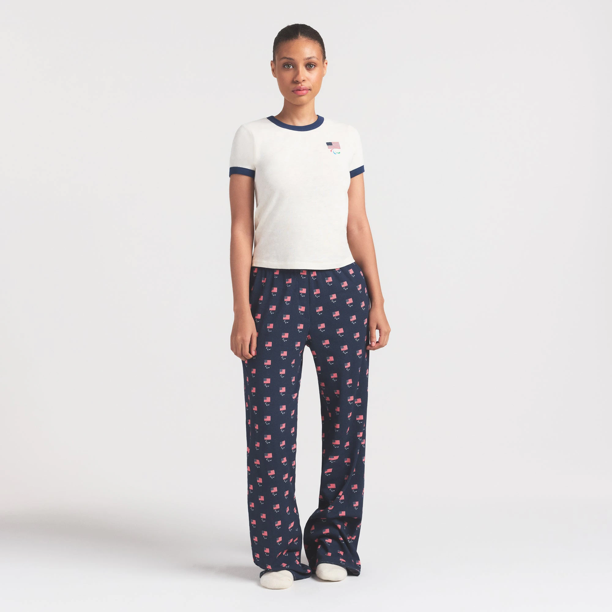 SKIMS FOR TEAM USA WORN IN JERSEY PARALYMPIC SHRUNKEN T-SHIRT | ECRU ON A MODEL FRONT VIEW @ | FOCUS: 0.0, 1.0, 0.9