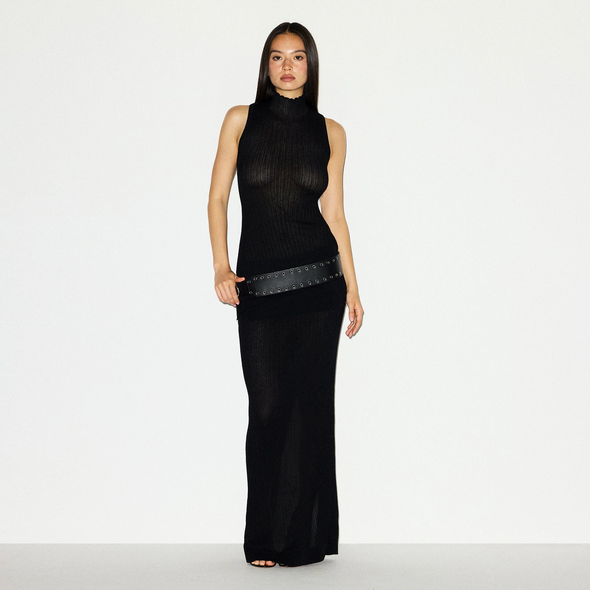 SHEER KNIT MOCK NECK TUNIC | ONYX ON A MODEL FRONT VIEW @ | FOCUS: 0.0, 1.0, 0.9
