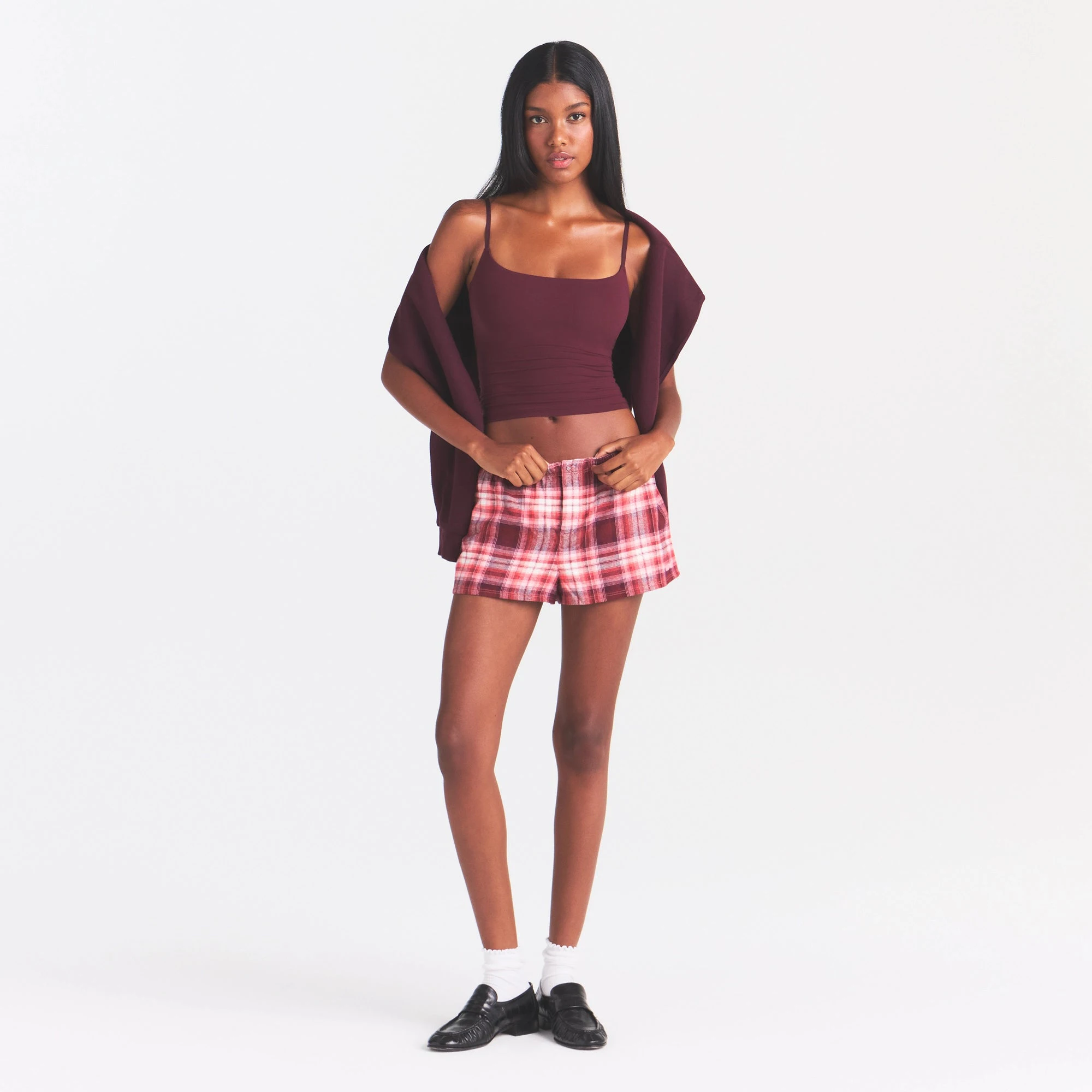 COTTON JERSEY SCOOP NECK CAMI | CURRANT & LAYS FLAT ON A WHITE BACKGROUND | FLT