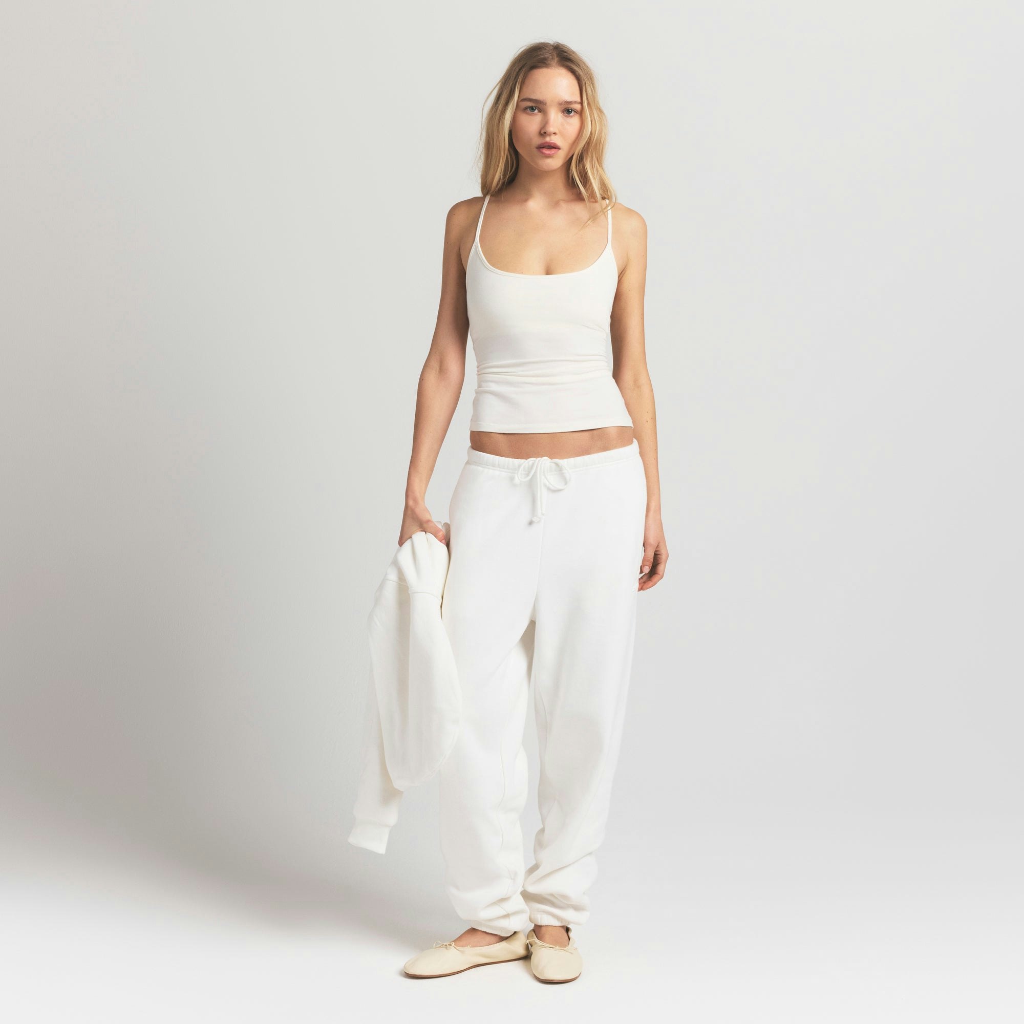 COTTON JERSEY SCOOP NECK CAMI | MARBLE ON A MODEL FRONT VIEW @ | FOCUS: 0.9, 0.1, 0.7