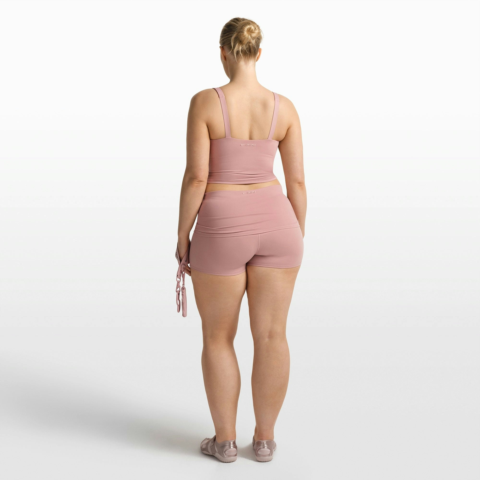 NikeSKIMS MATTE SQUARE NECK TANK | HIMALAYAN ON A MODEL FRONT VIEW @ | FOCUS: 0.0, 1.0, 0.9